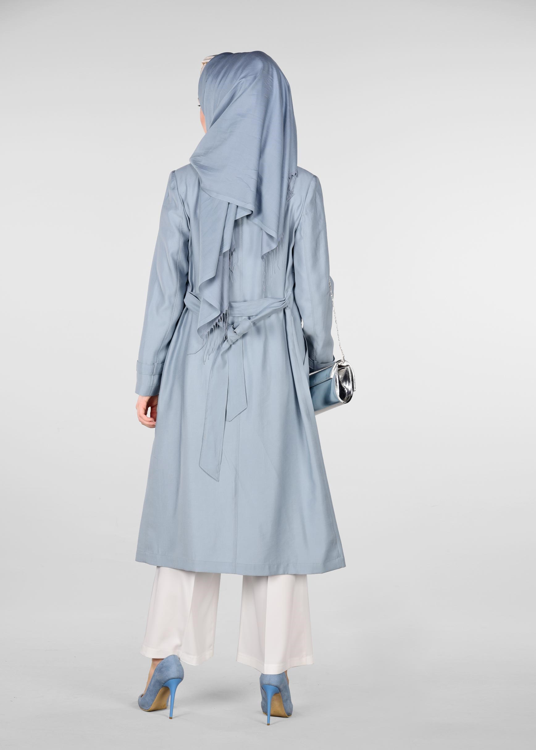 Tesettür giyim MAVİ KUŞAKLI BONCUK İŞLEMELİ TRENÇKOT 1214