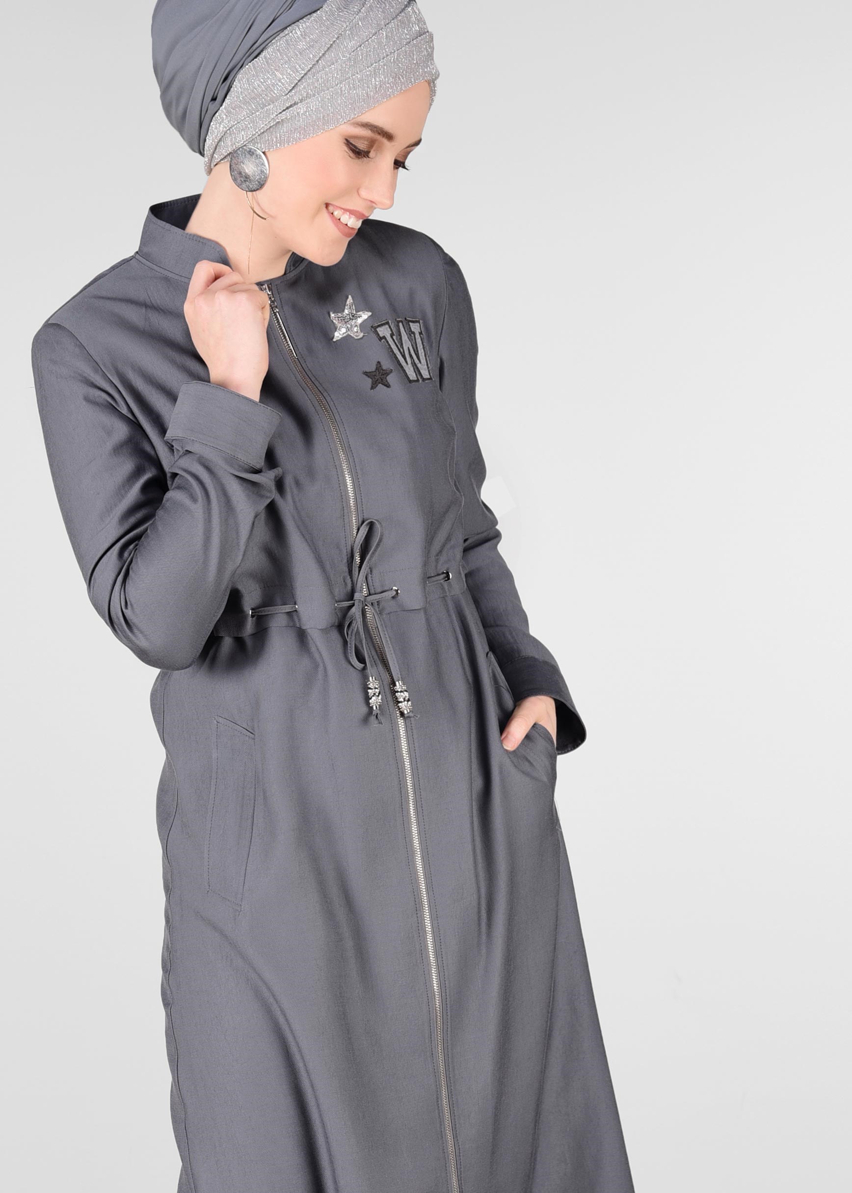 Tesettür giyim GRİ BEL KISMI LASTİKLİ HAKİM YAKA TRENÇKOT 1223
