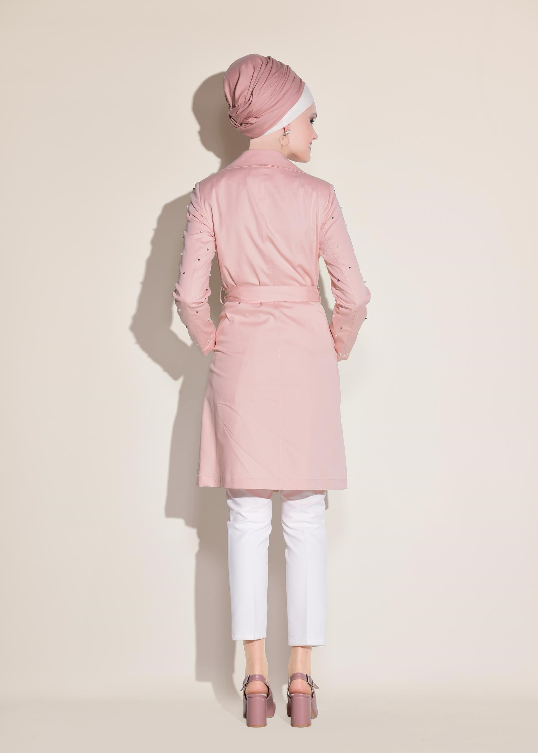 Tesettür giyim PUDRA İNCİ İŞLEMELİ TRENÇKOT 1240