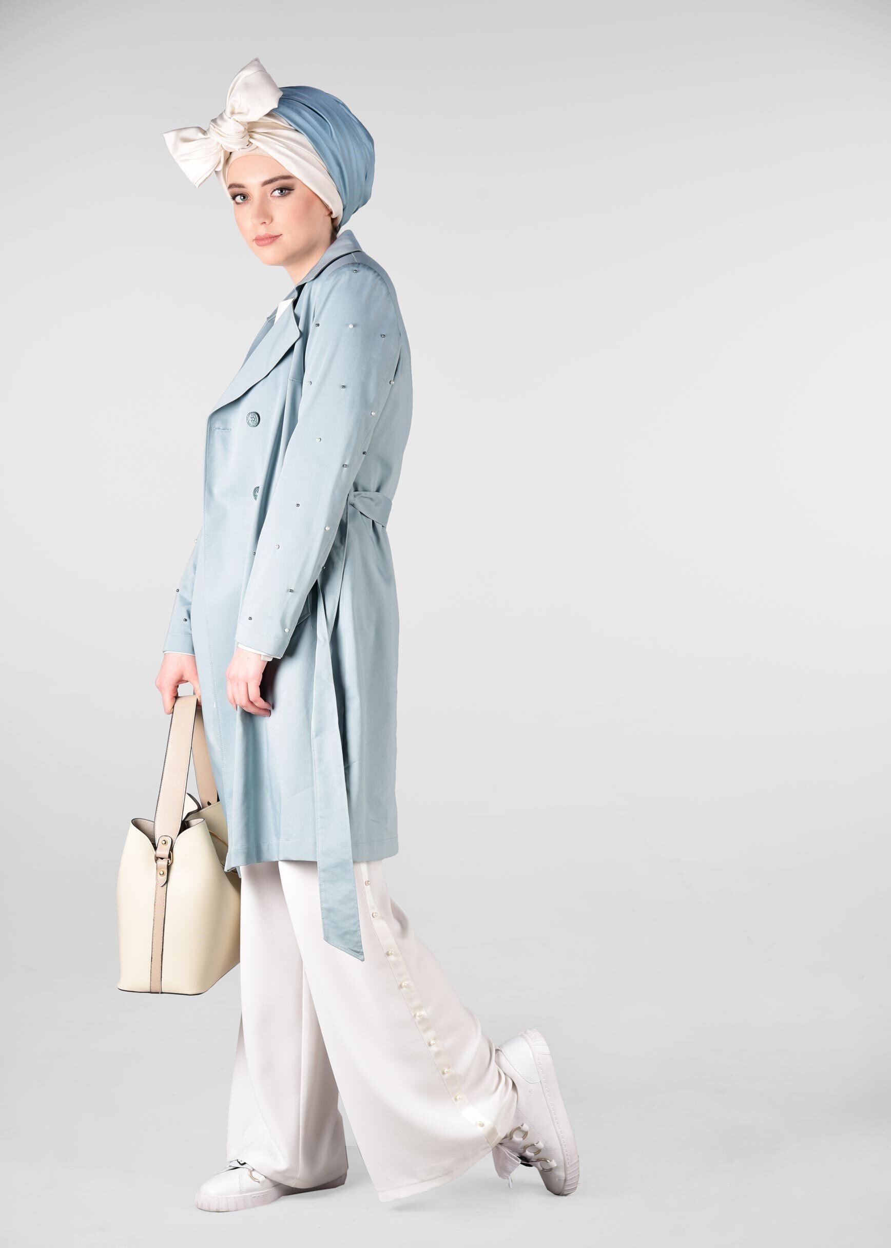 Tesettür giyim MAVİ İNCİ İŞLEMELİ TRENÇKOT 1240