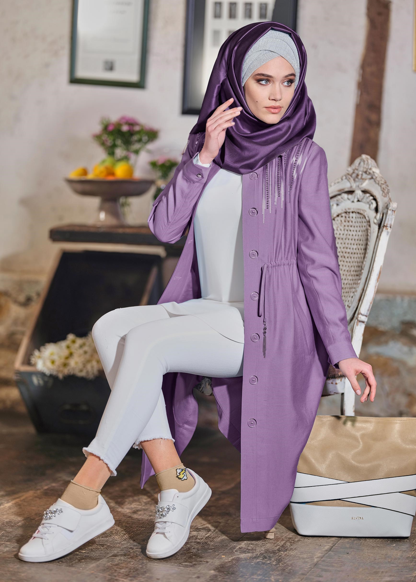 Tesettür giyim MOR DÜĞMELİ BELDEN BAĞLAMALI TRENÇKOT 1260