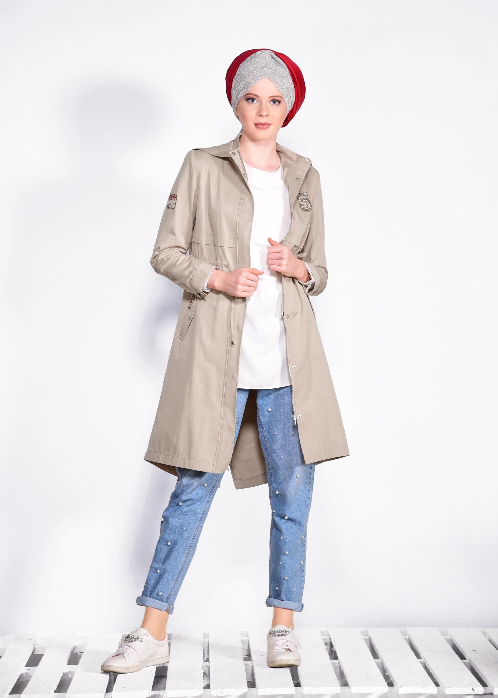 Tesettür giyim BEJ BELİ BÜZGÜLÜ ARMALI TRENÇKOT 1272