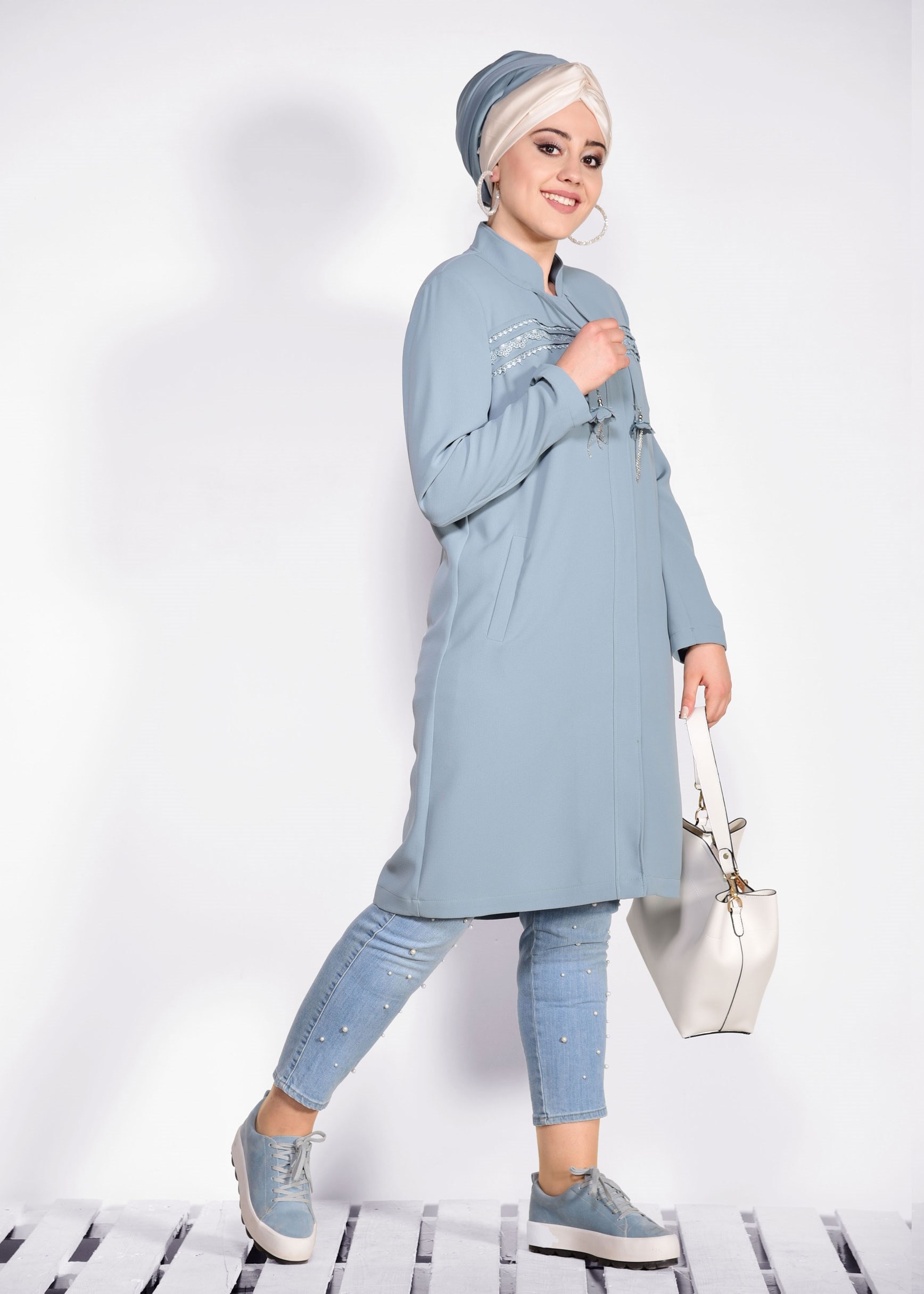 Hijab clothing BLUE FRONTAL-EMBROIDERED MANDARIN COLLAR TRENCH-COAT 1289