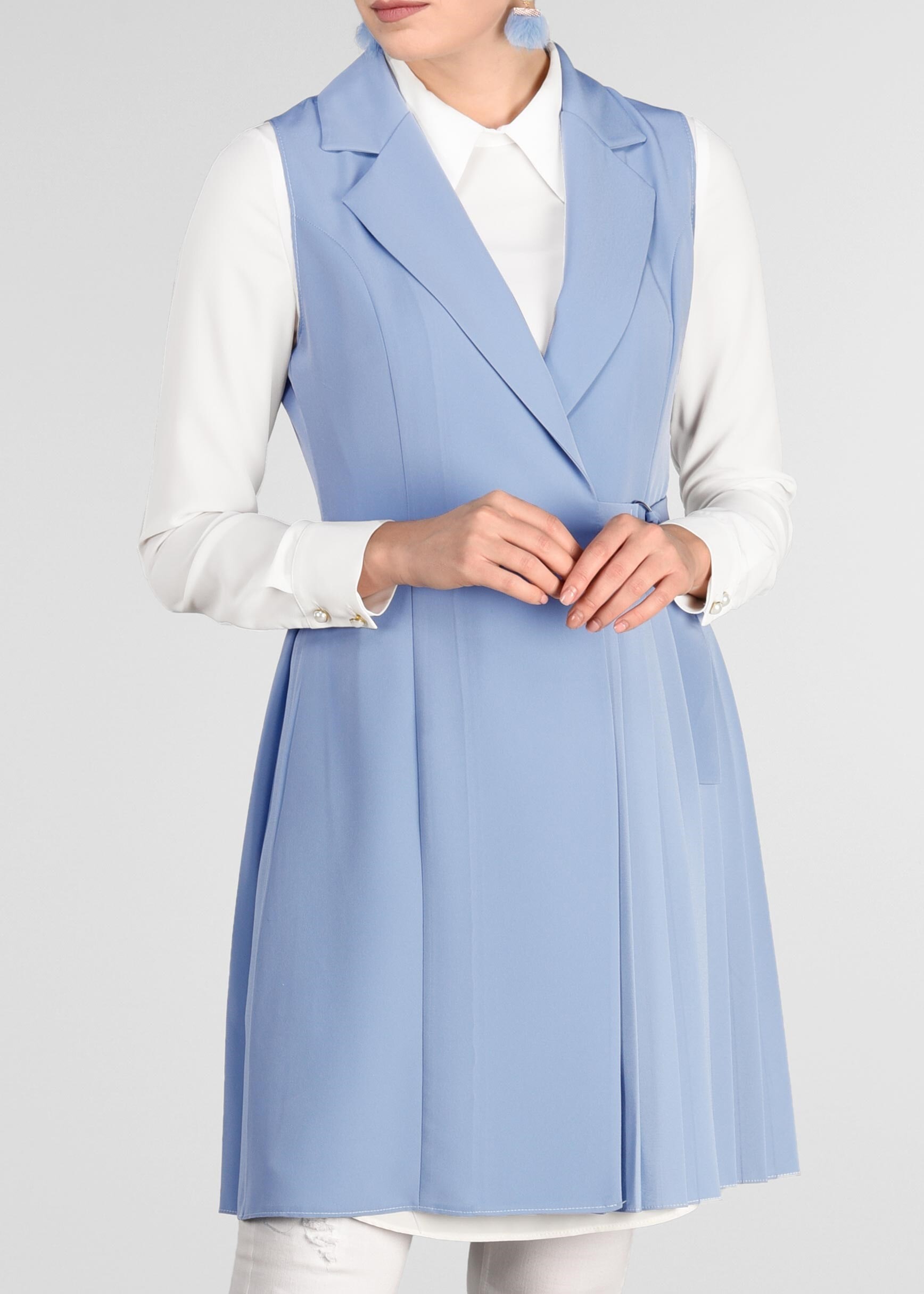 Tesettür giyim MAVİ BELDEN BAĞLAMALI PİLELİ YELEK 4024