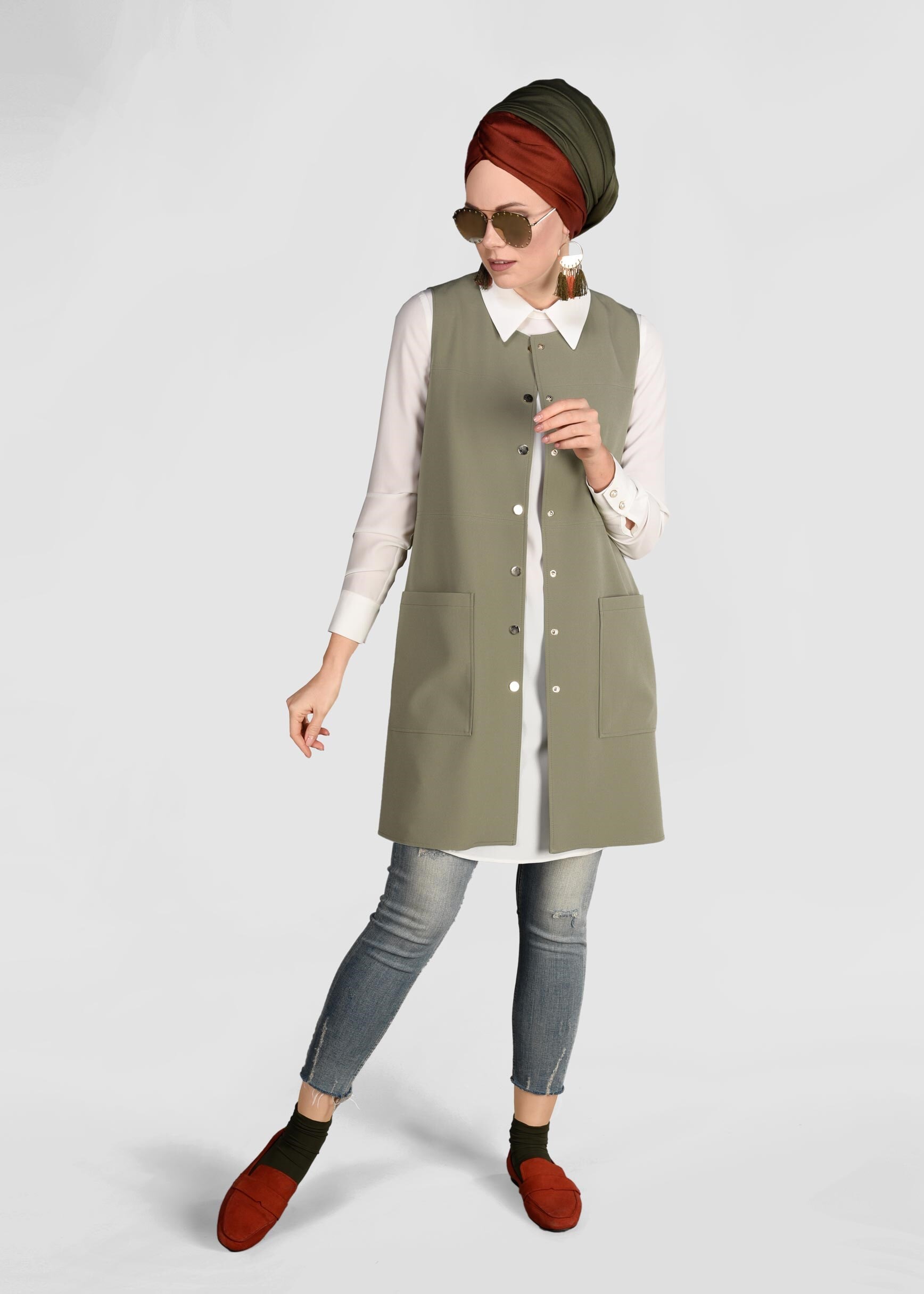 Tesettür giyim HAKİ YUVARLAK YAKA ÇITÇITLI YELEK 4026