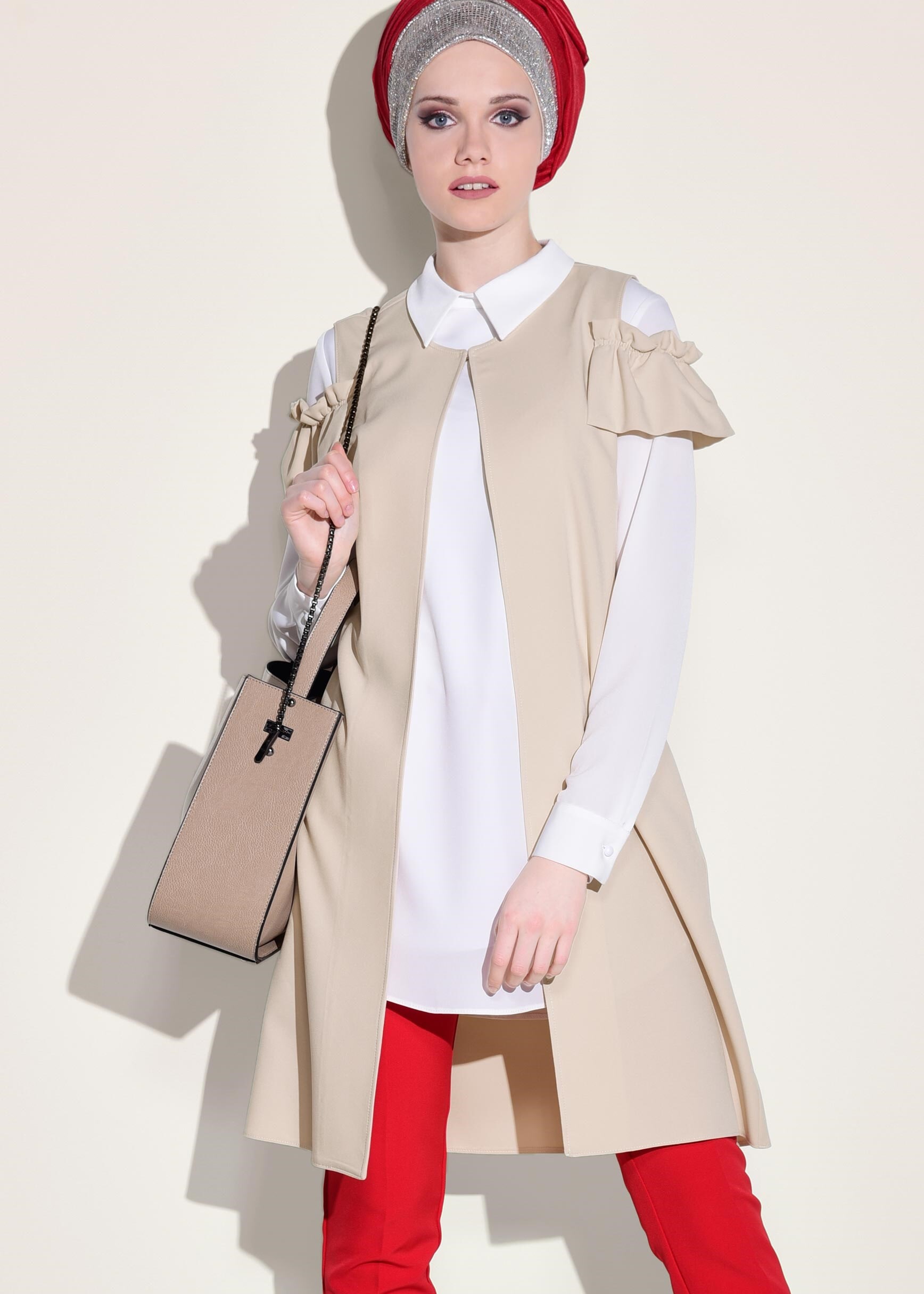 Tesettür giyim BEJ OMUZLARI DETAYLI YELEK 4031