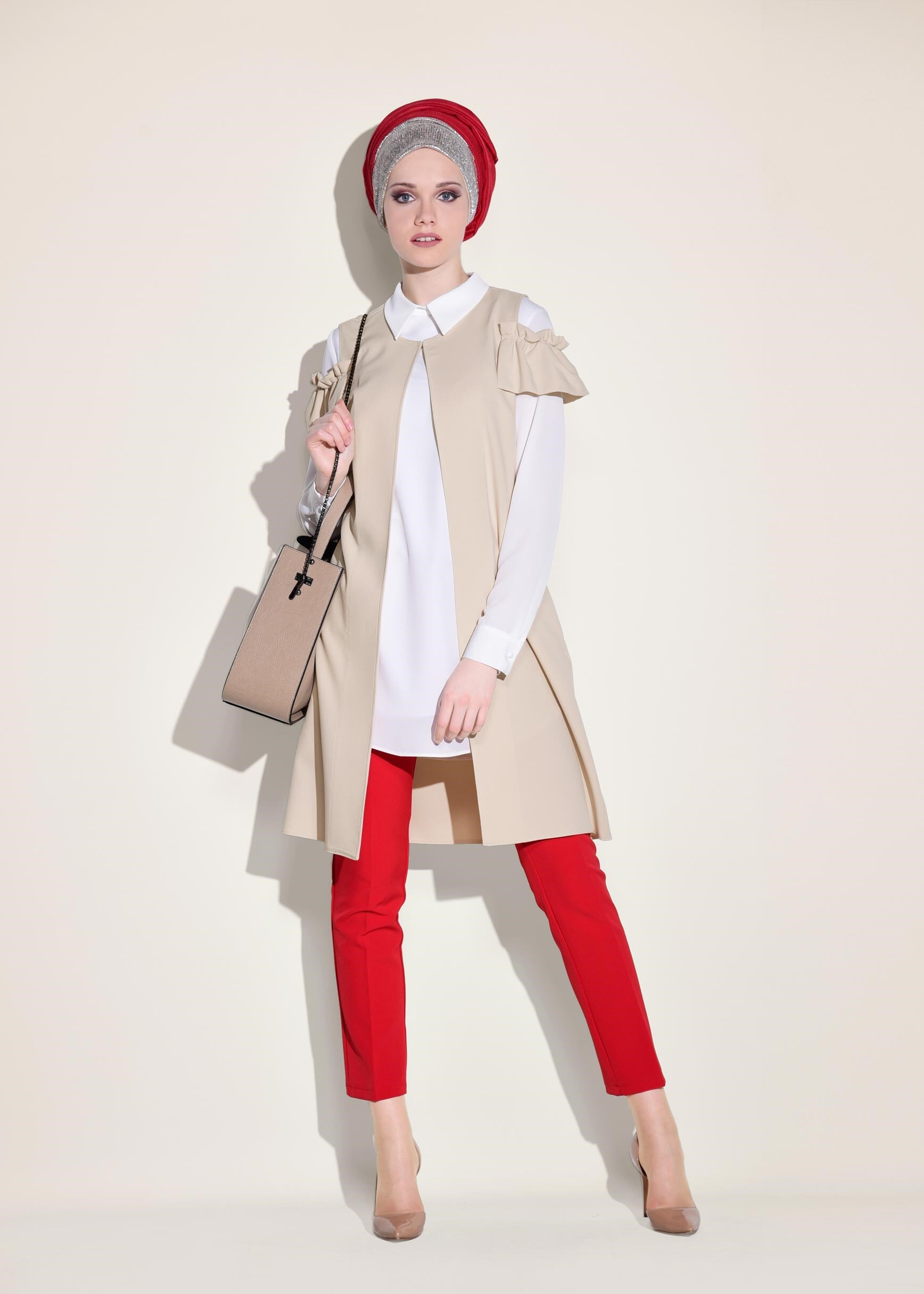 Tesettür giyim BEJ OMUZLARI DETAYLI YELEK 4031