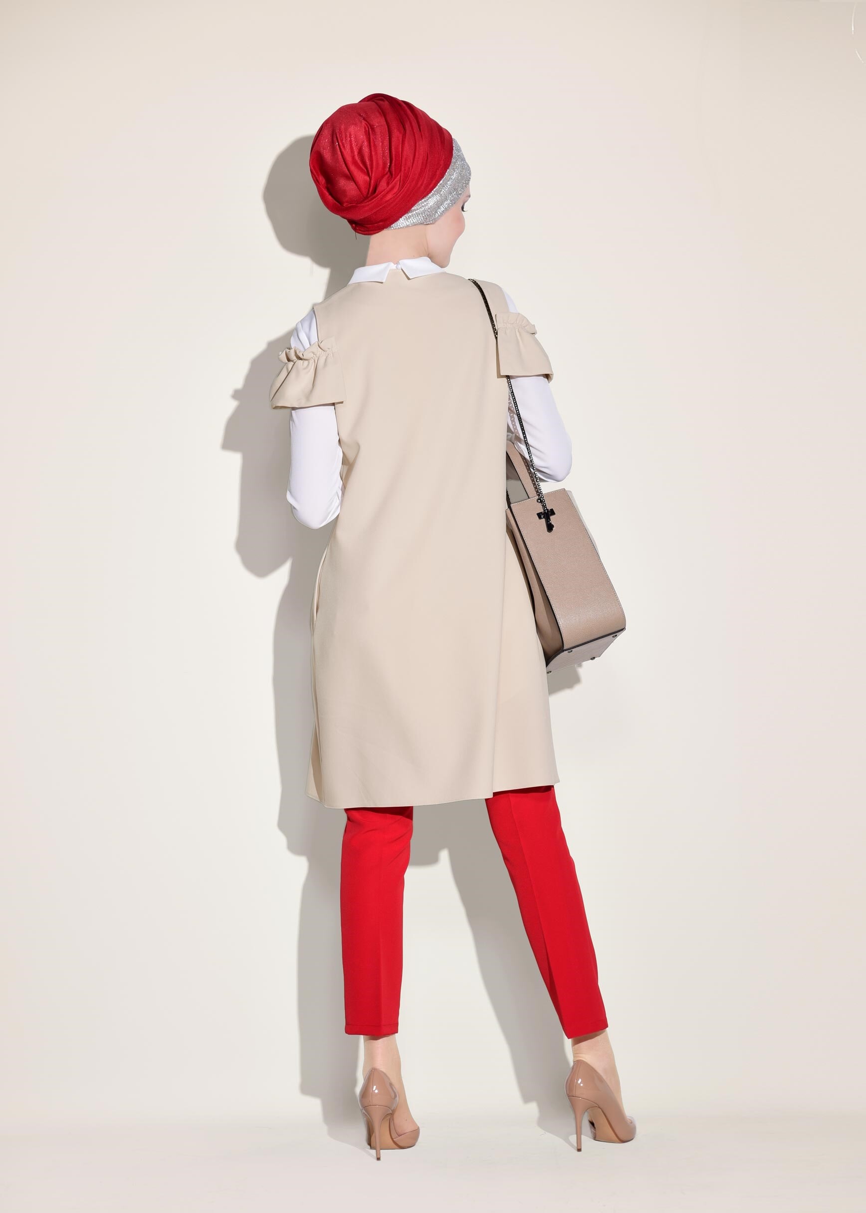 Tesettür giyim BEJ OMUZLARI DETAYLI YELEK 4031