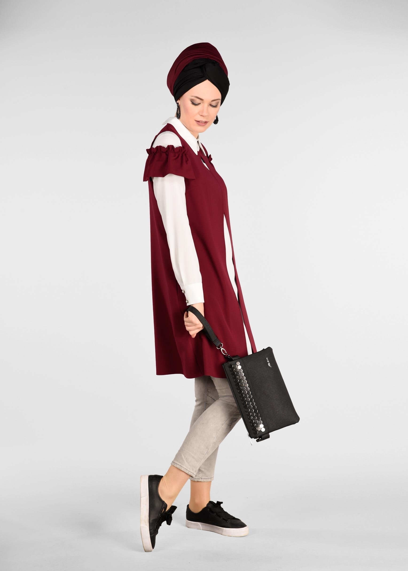 Tesettür giyim BORDO OMUZLARI DETAYLI YELEK 4031