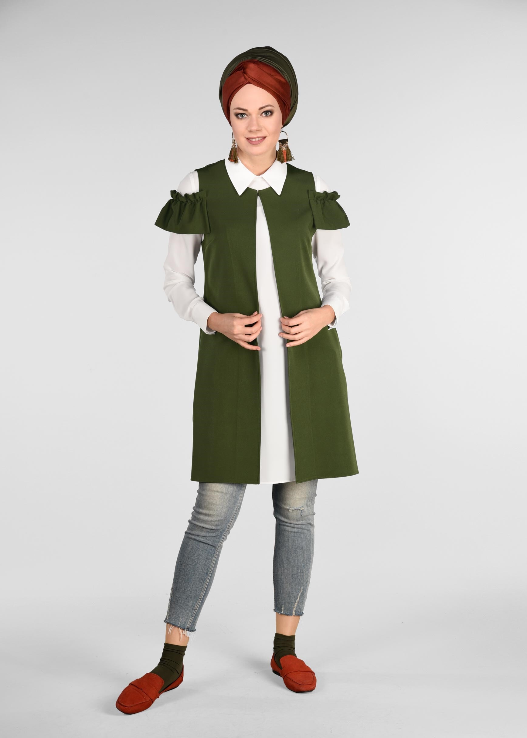 Tesettür giyim HAKİ OMUZLARI DETAYLI YELEK 4031