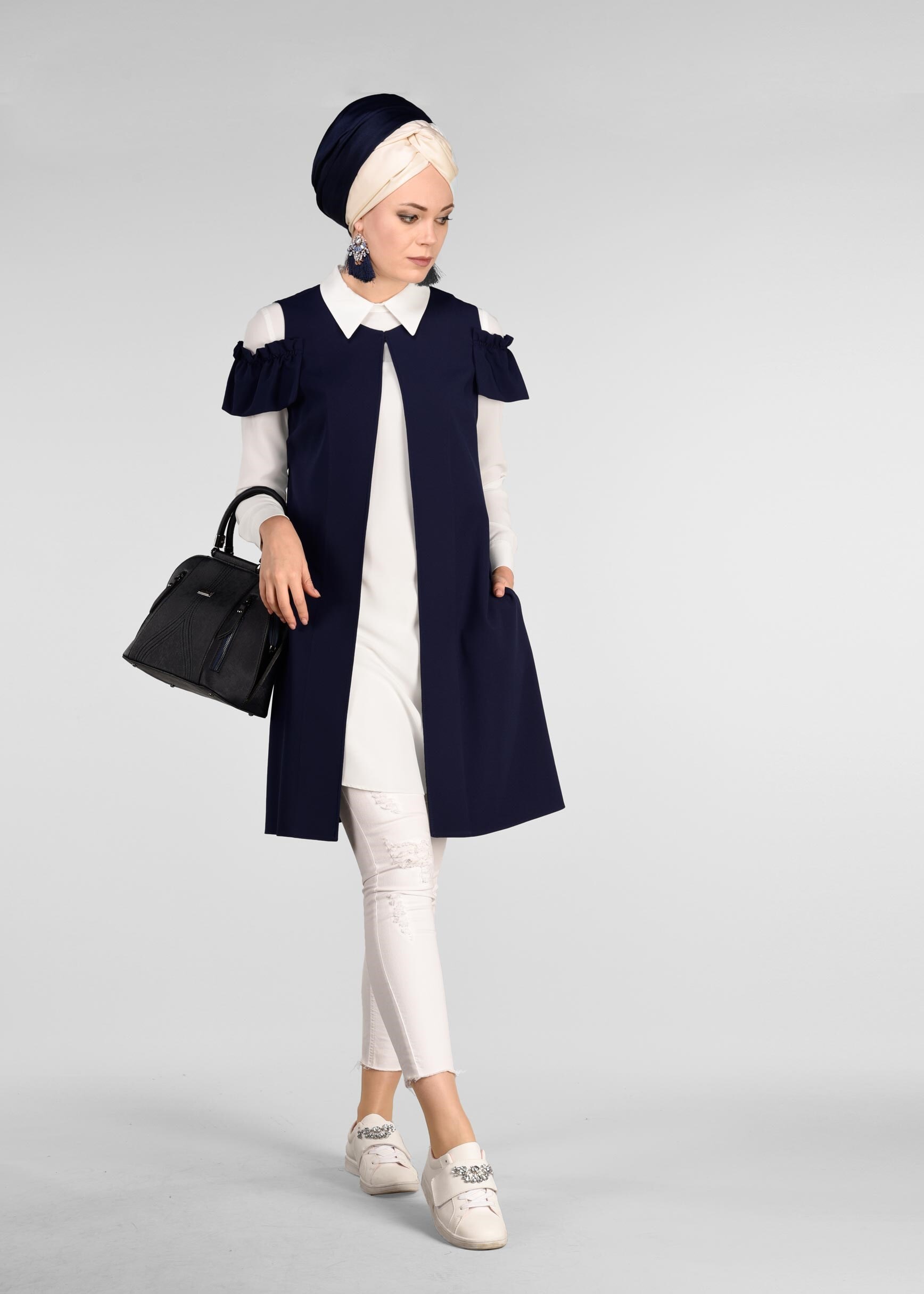 Tesettür giyim LACİVERT OMUZLARI DETAYLI YELEK 4031