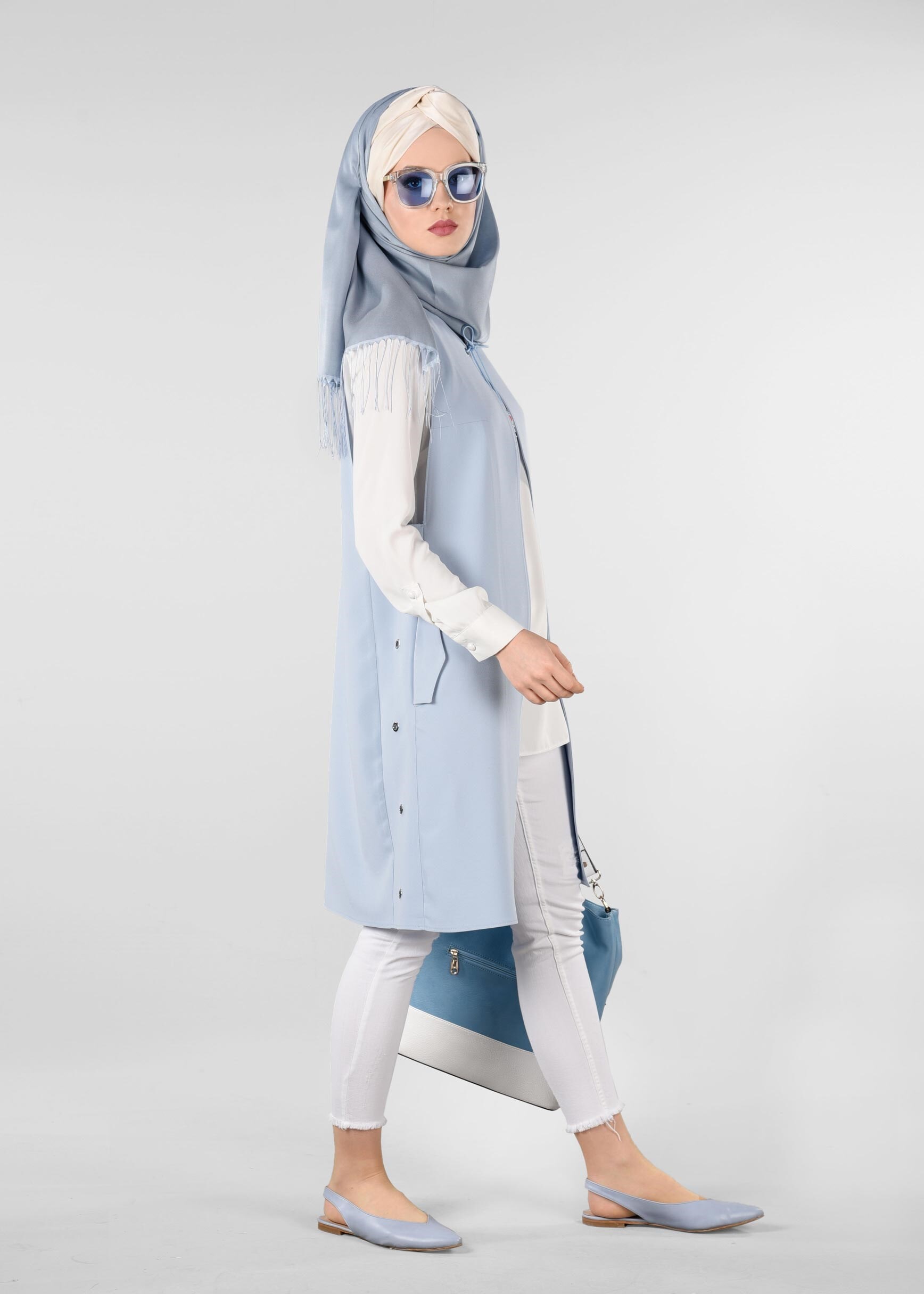 Tesettür giyim MAVİ KUŞGÖZÜ DETAYLI YELEK 4048