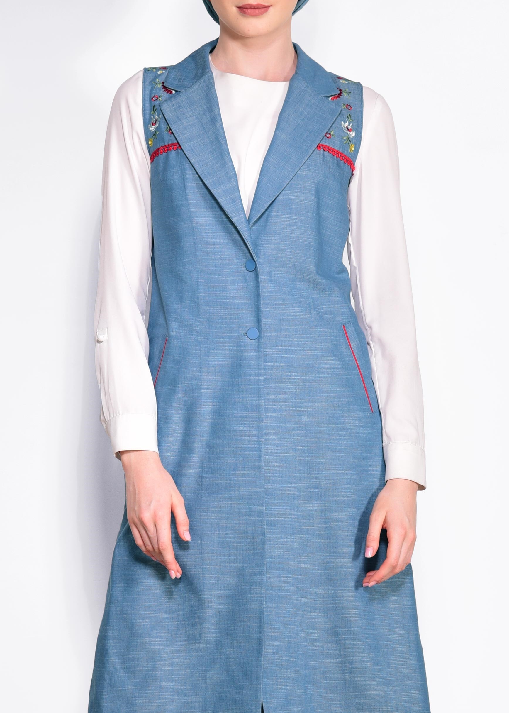 Tesettür giyim MAVİ NAKIŞ DETAYLI YELEK 4196