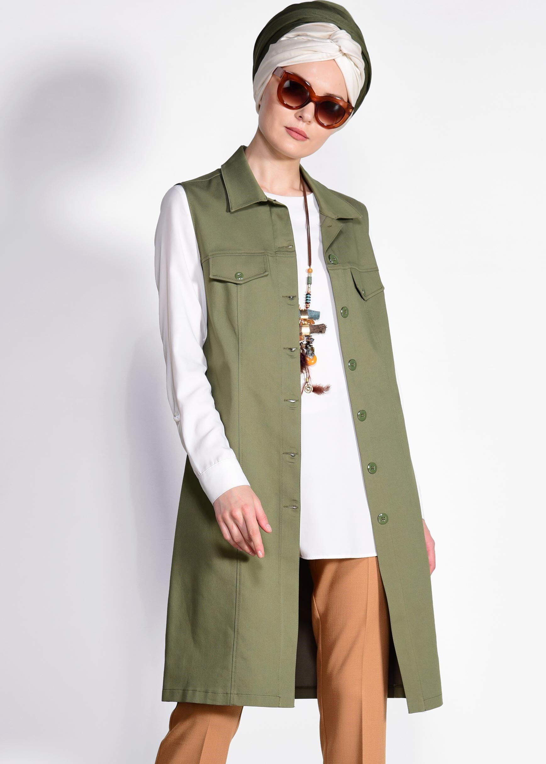 Tesettür giyim HAKİ ÖNDEN DÜĞMELİ CEP DETAYLI DENİM YELEK 4248