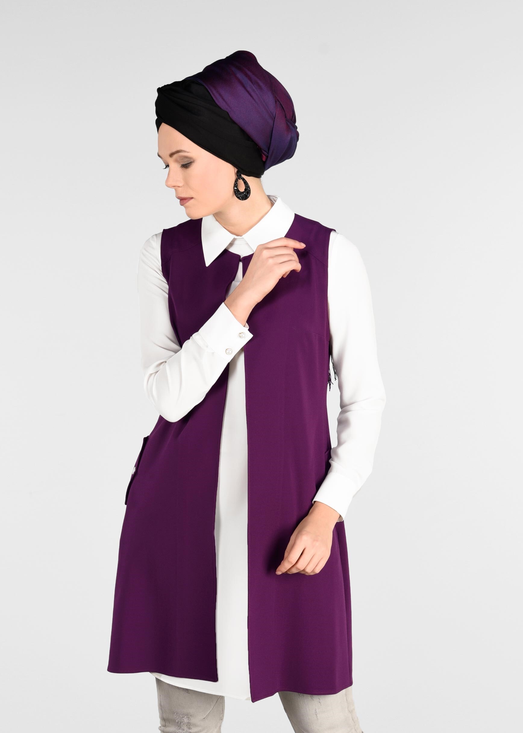Tesettür giyim MOR SIRT KISMI PÜSKÜLLÜ NAKIŞLI YELEK 4901
