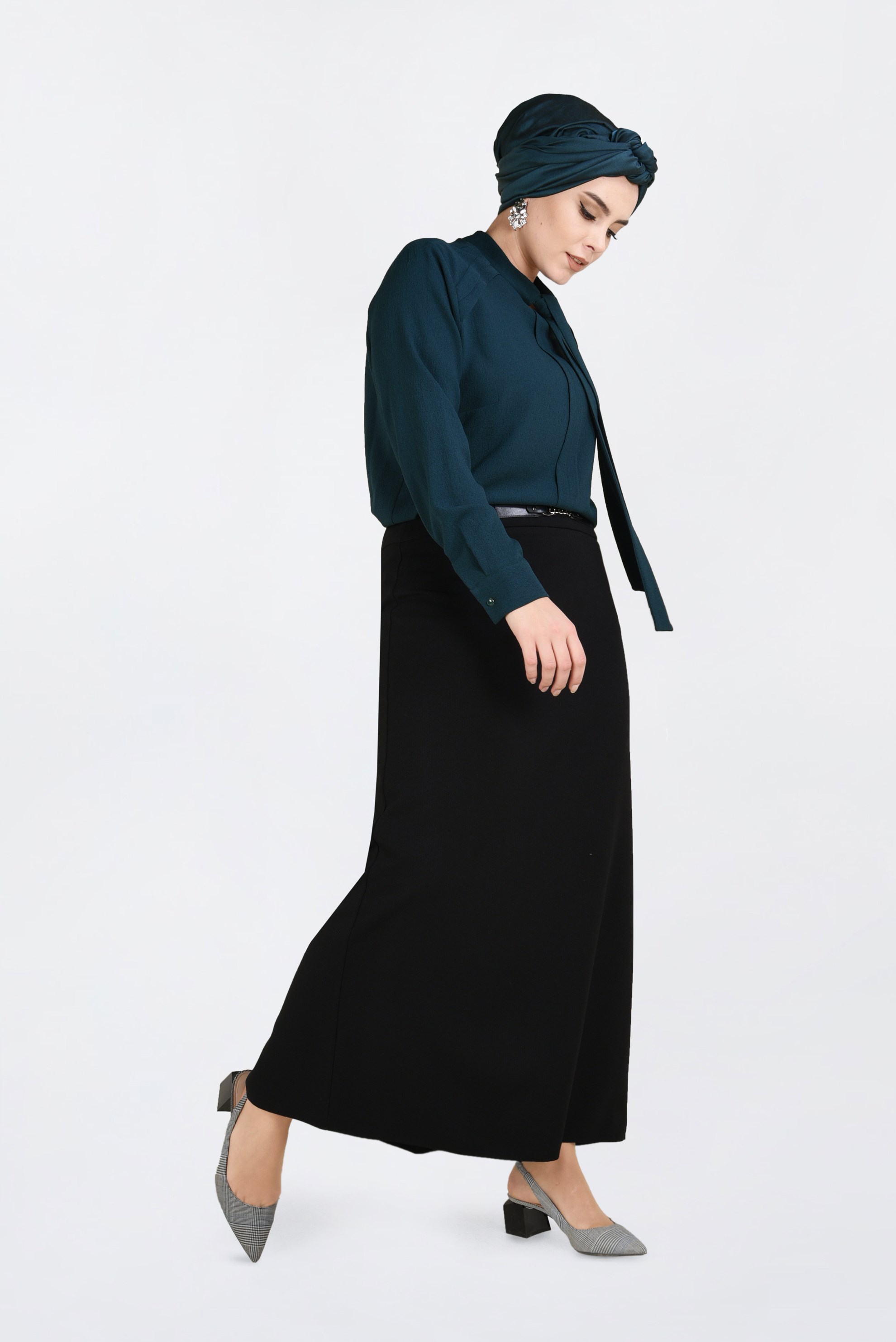 Tesettür giyim YEŞİL YAKASI BAĞCIKLI BLUZ 2847 