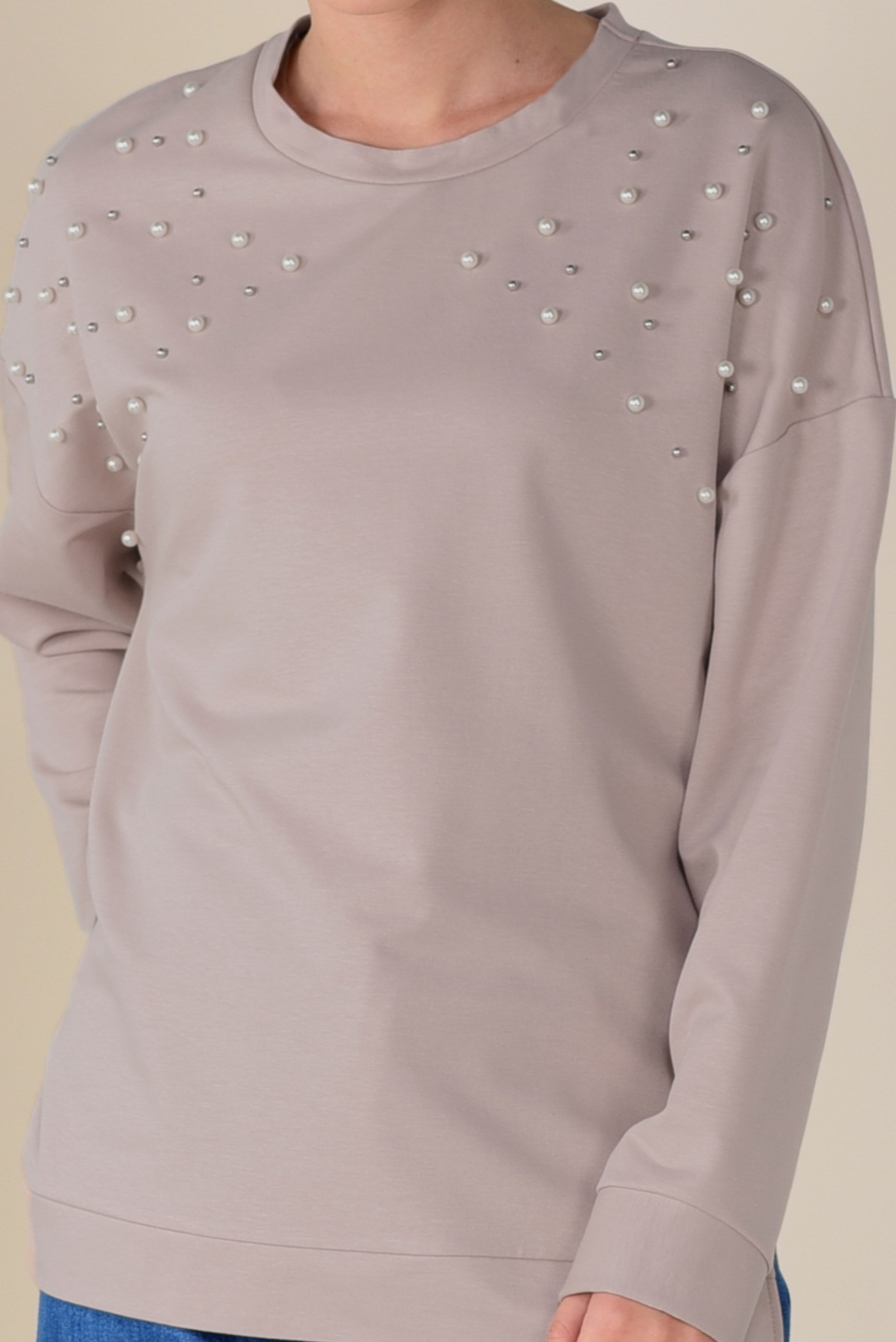 Tesettür giyim PUDRA İNCİ DETAYLI YIRTMAÇLI BLUZ 4232 