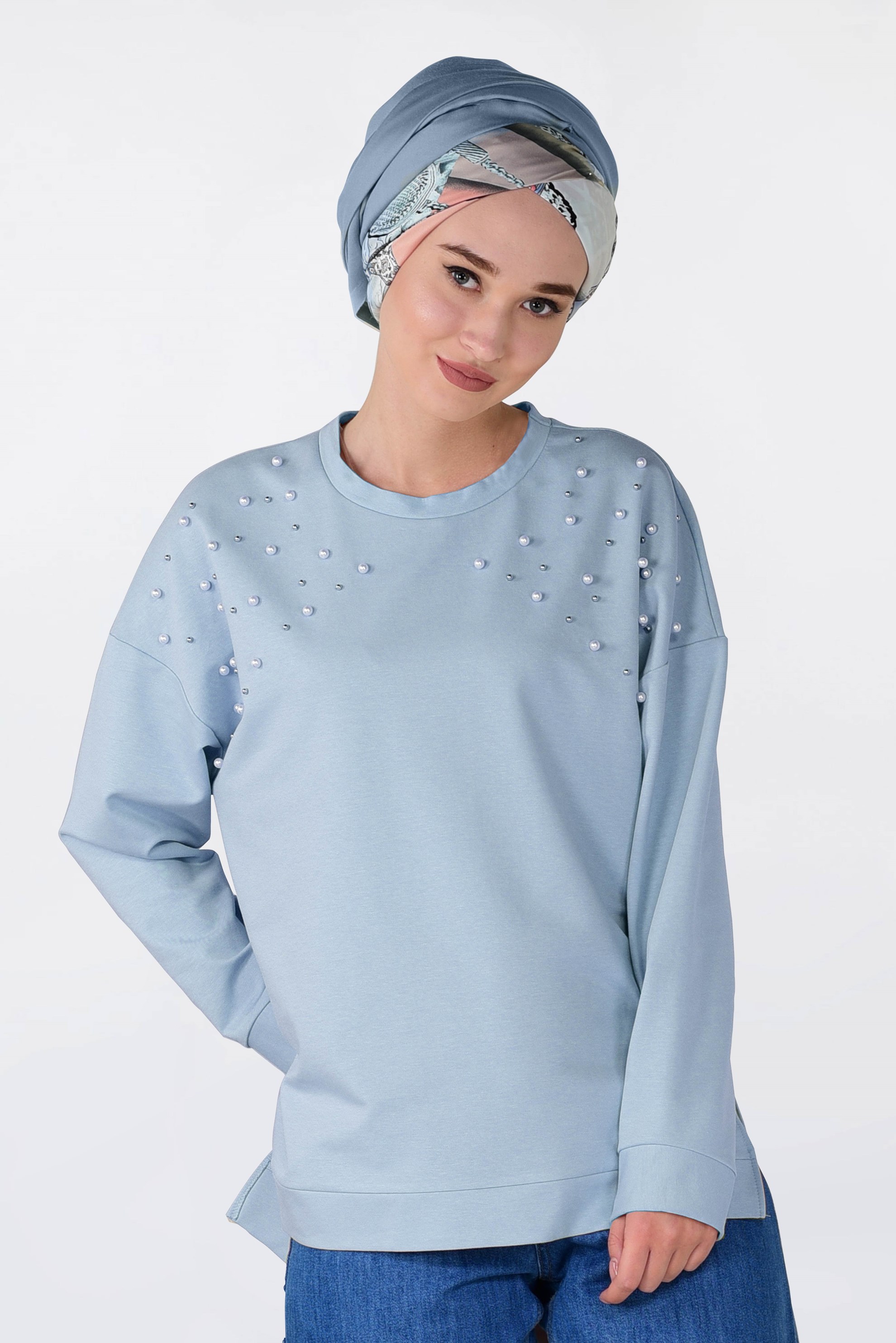 Tesettür giyim MAVİ İNCİ DETAYLI YIRTMAÇLI BLUZ 4232