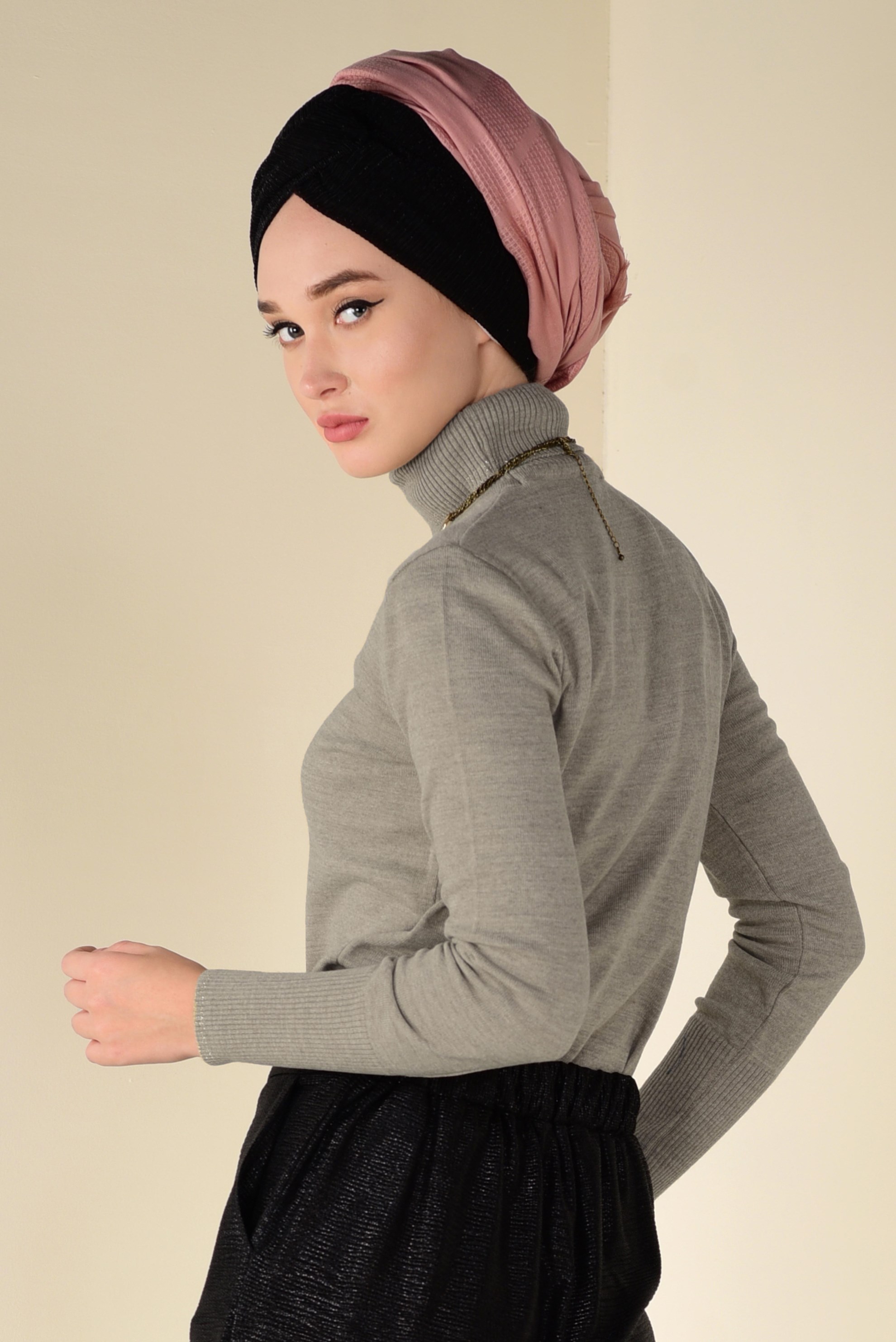 Tesettür giyim BEJ BALIKÇI YAKA TRİKO KAZAK 4507