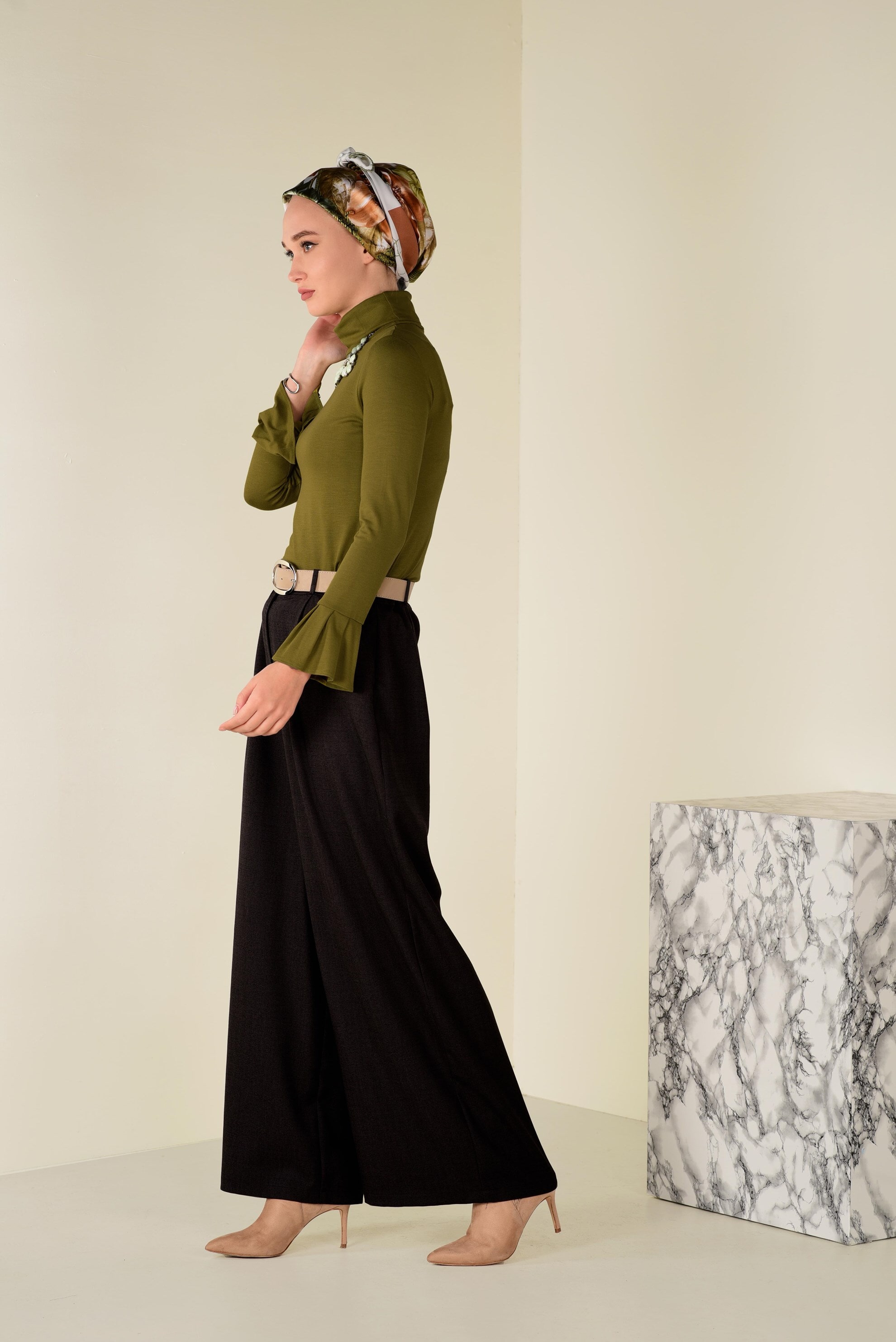 Tesettür giyim YEŞİL KOLLARI VOLANLI BADİ 4576 