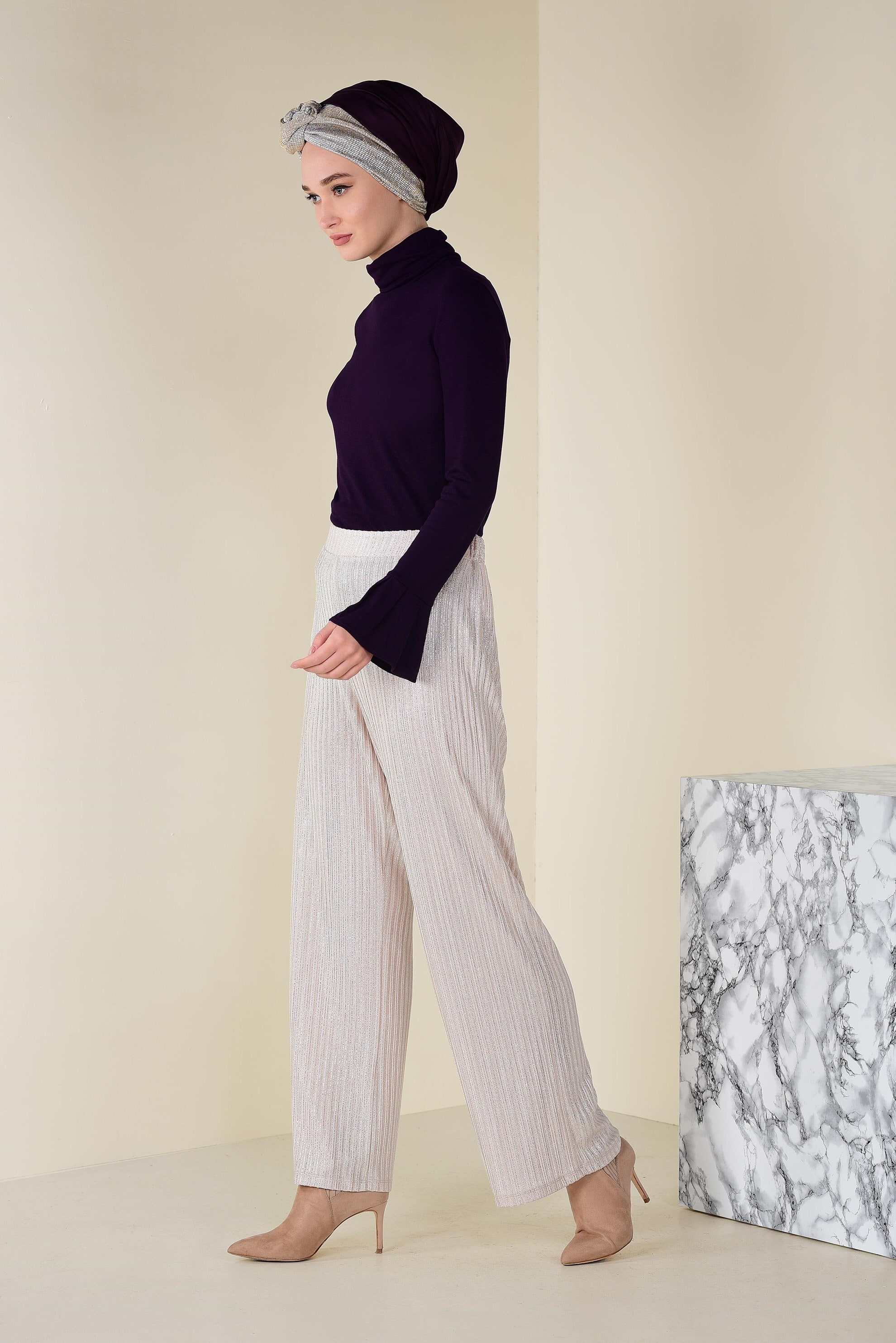 Tesettür giyim MOR KOLLARI VOLANLI BADİ 4576 