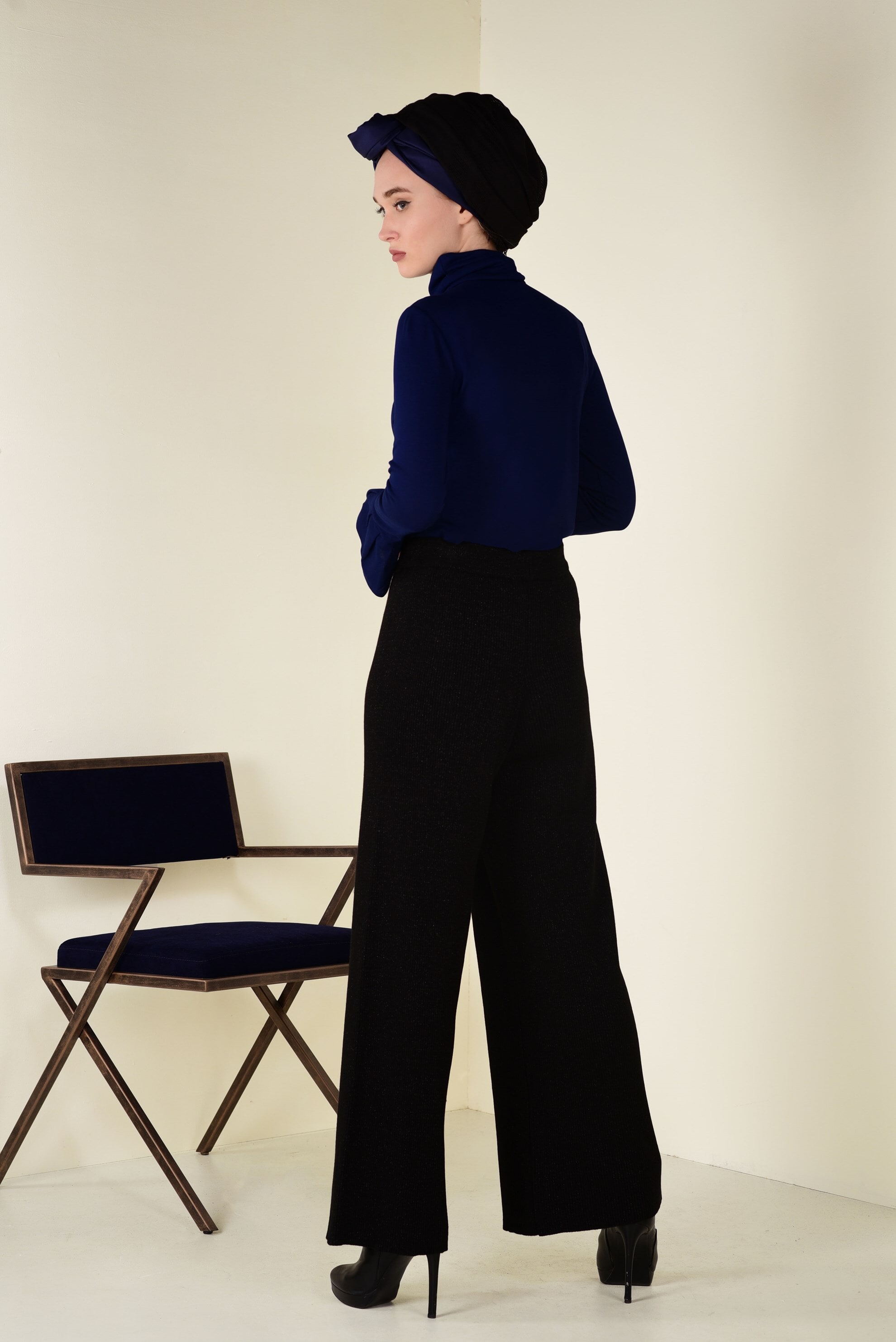 Tesettür giyim LACİVERT KOLLARI VOLANLI BADİ 4576 