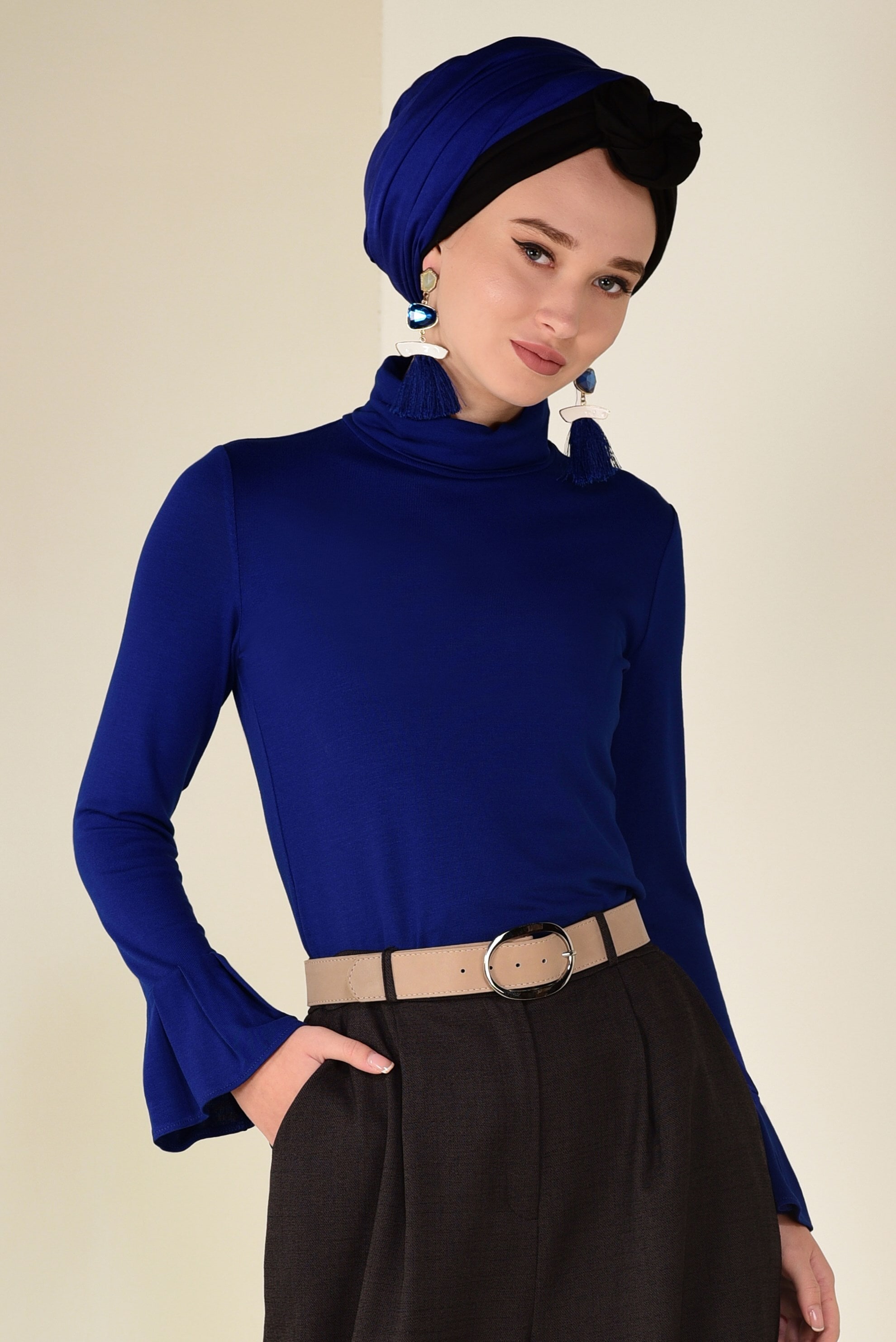 Tesettür giyim LACİVERT KOLLARI VOLANLI BADİ 4576 