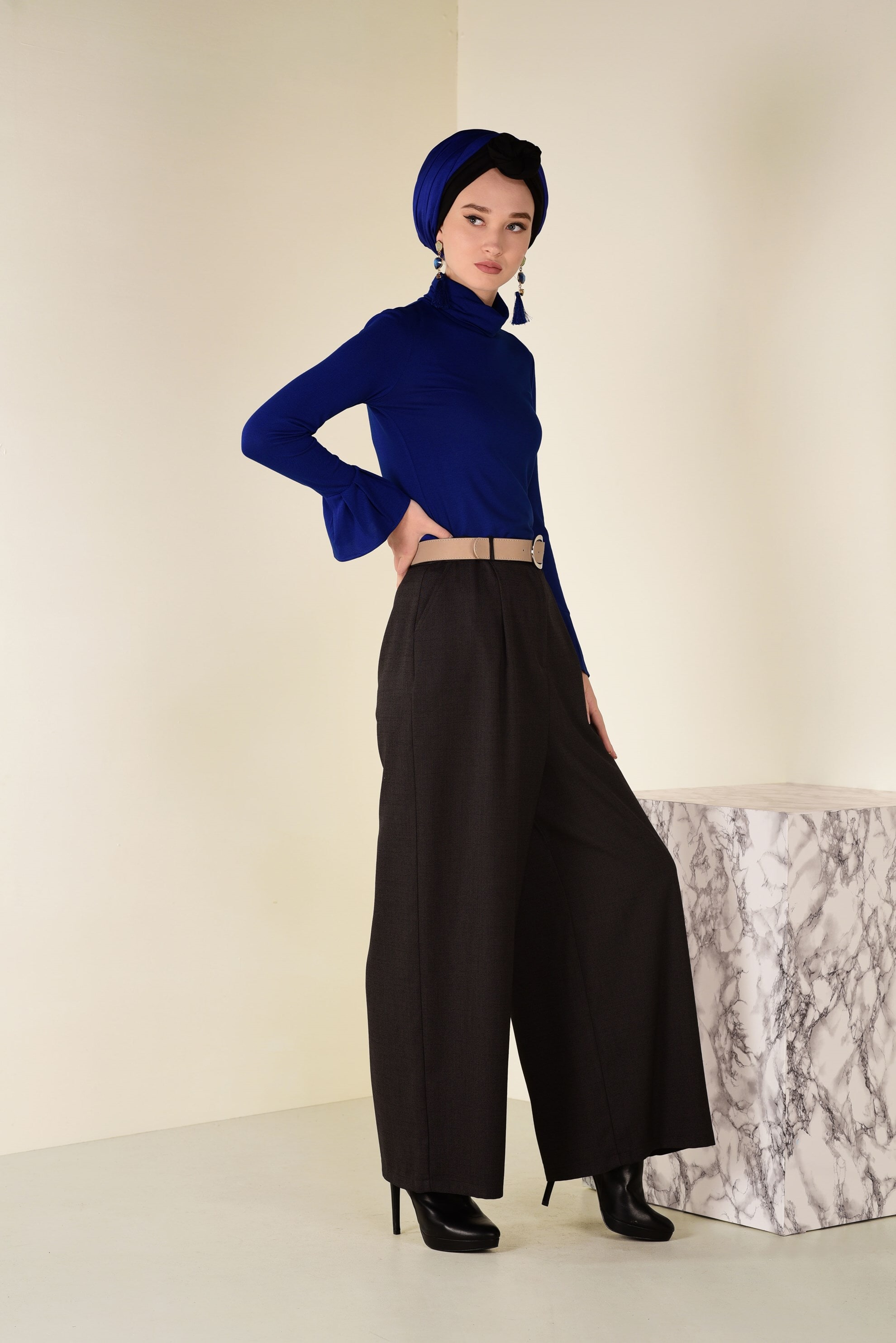 Tesettür giyim LACİVERT KOLLARI VOLANLI BADİ 4576 