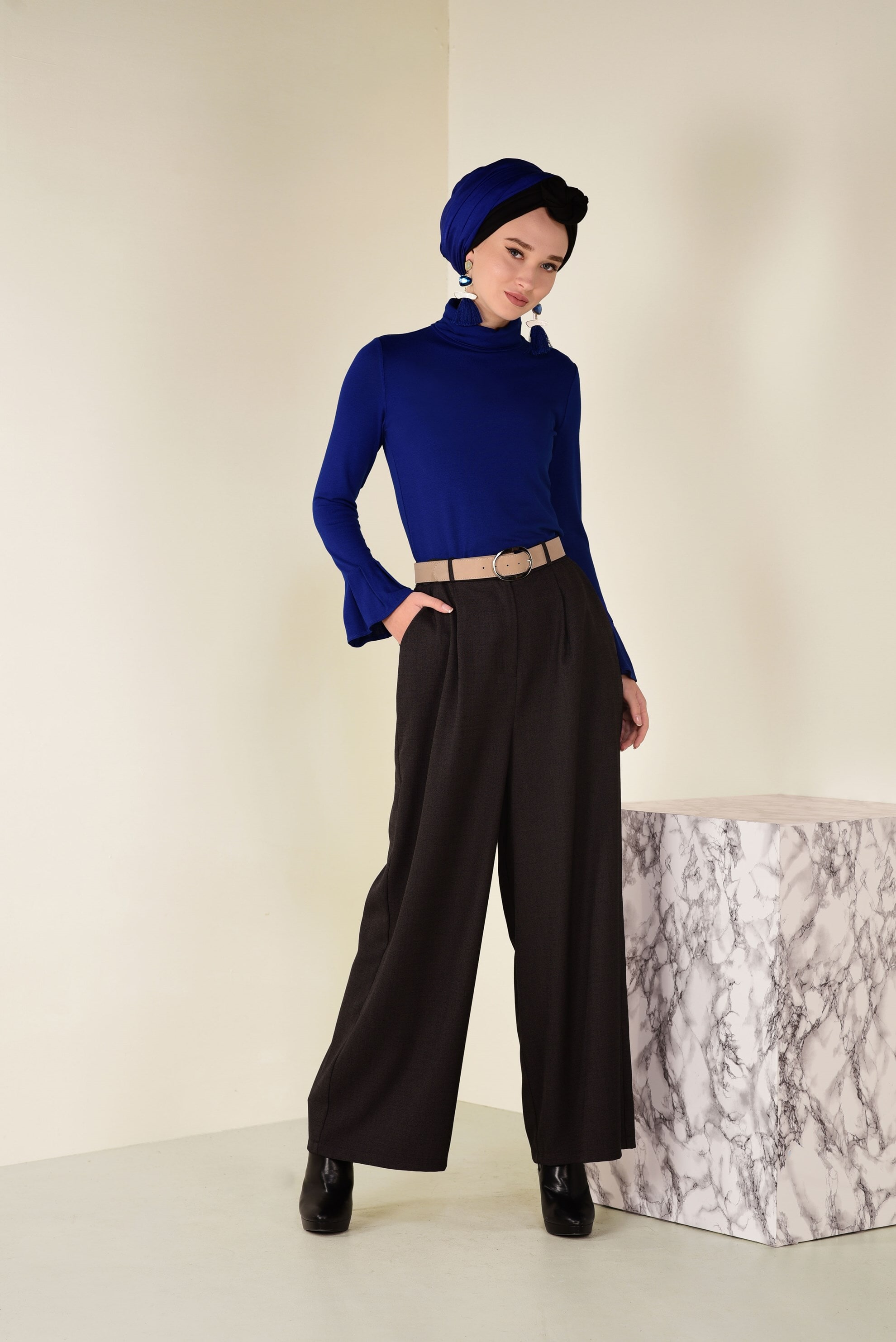 Tesettür giyim LACİVERT KOLLARI VOLANLI BADİ 4576 