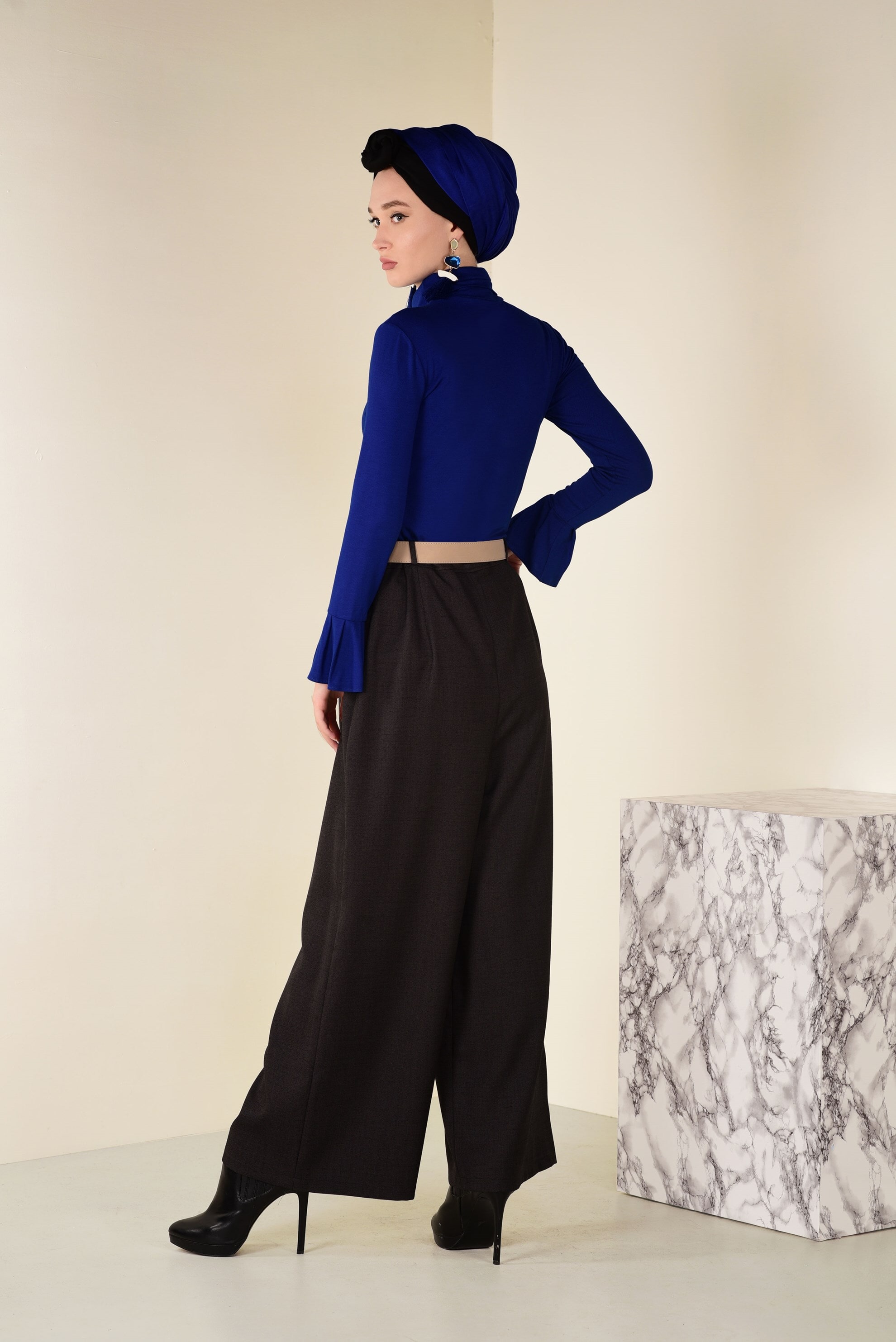 Tesettür giyim LACİVERT KOLLARI VOLANLI BADİ 4576 