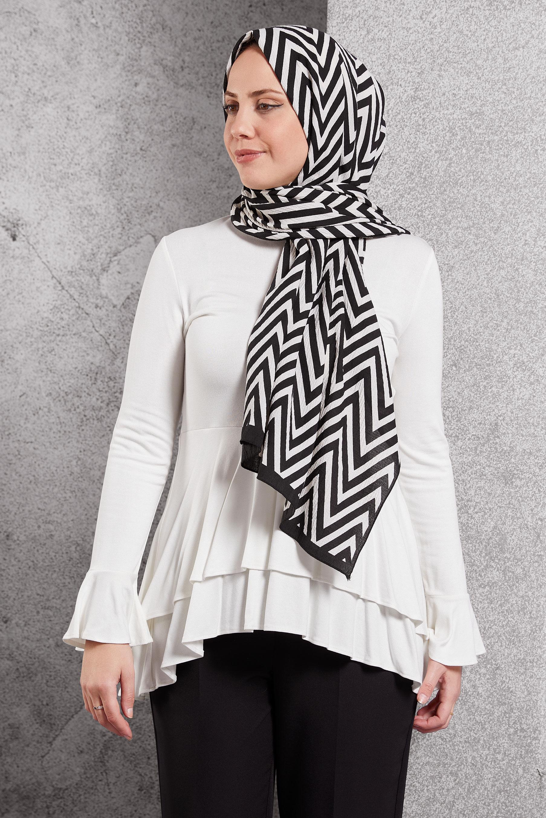 Tesettür giyim BEYAZ ETEK UCU FIRFIRLI BLUZ 4614