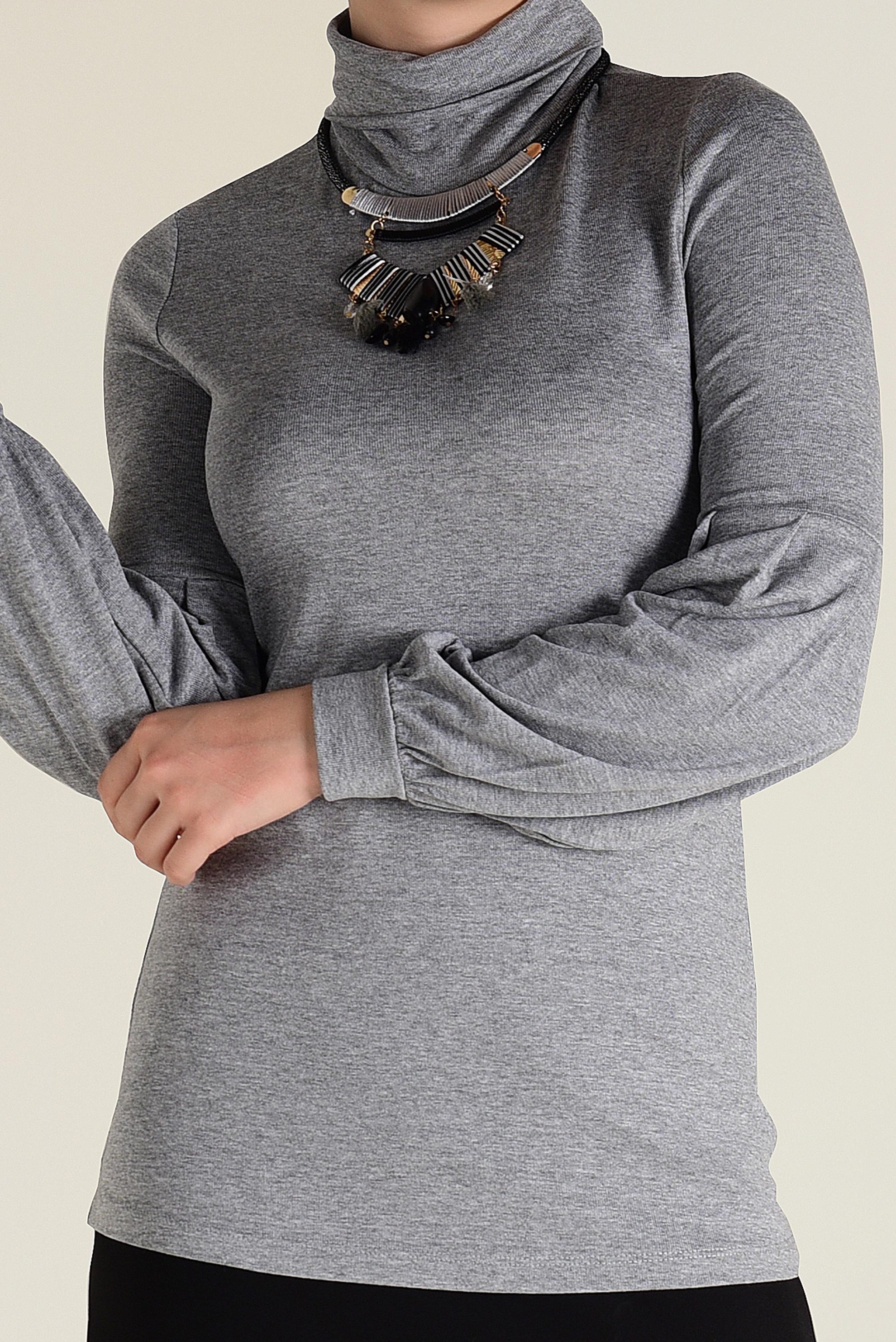 Tesettür giyim GRİ BALON KOL BALIKÇI YAKA BLUZ 4640