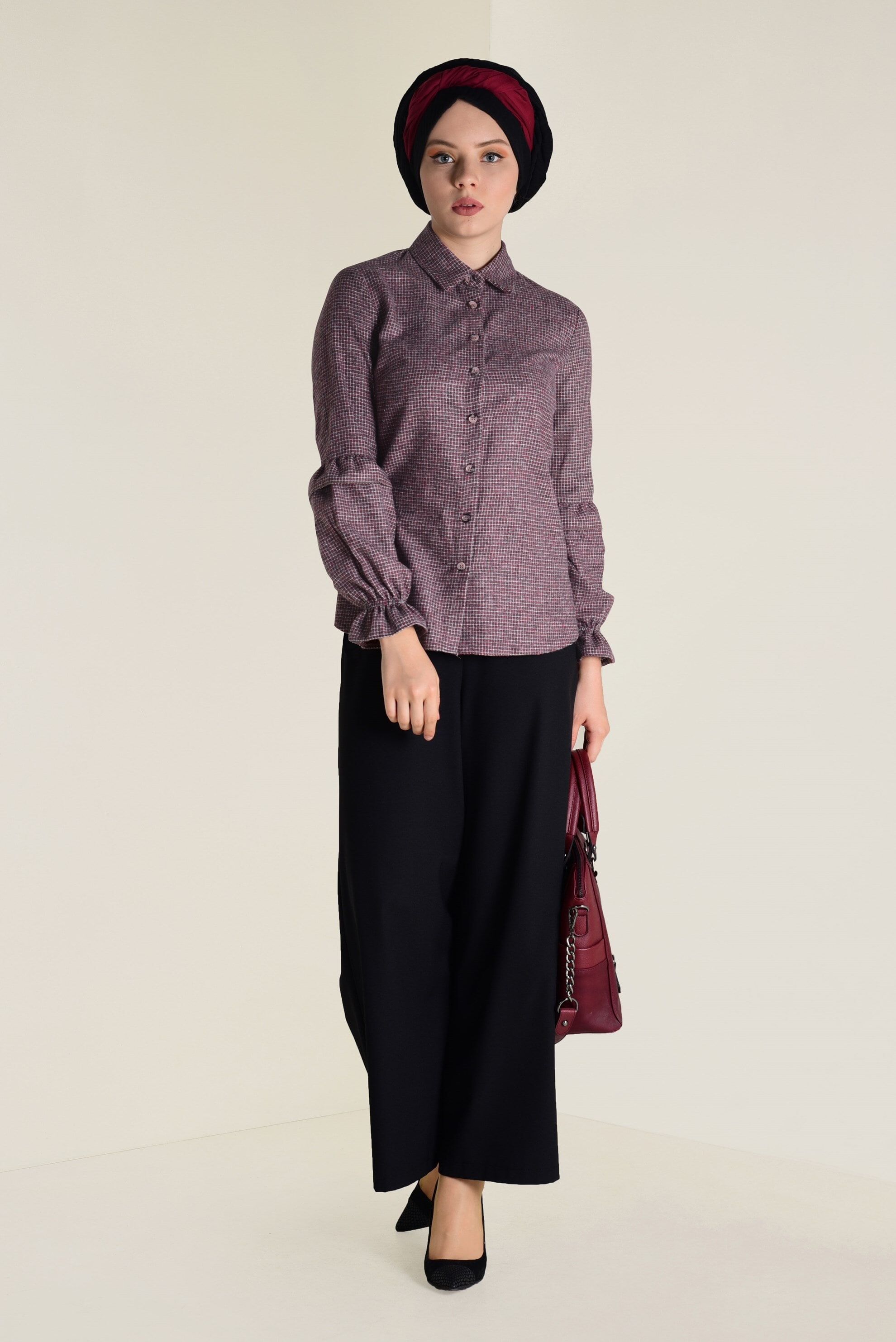 Tesettür giyim SİYAH KOLLARI FIRFIRLI KARELİ GÖMLEK  4650