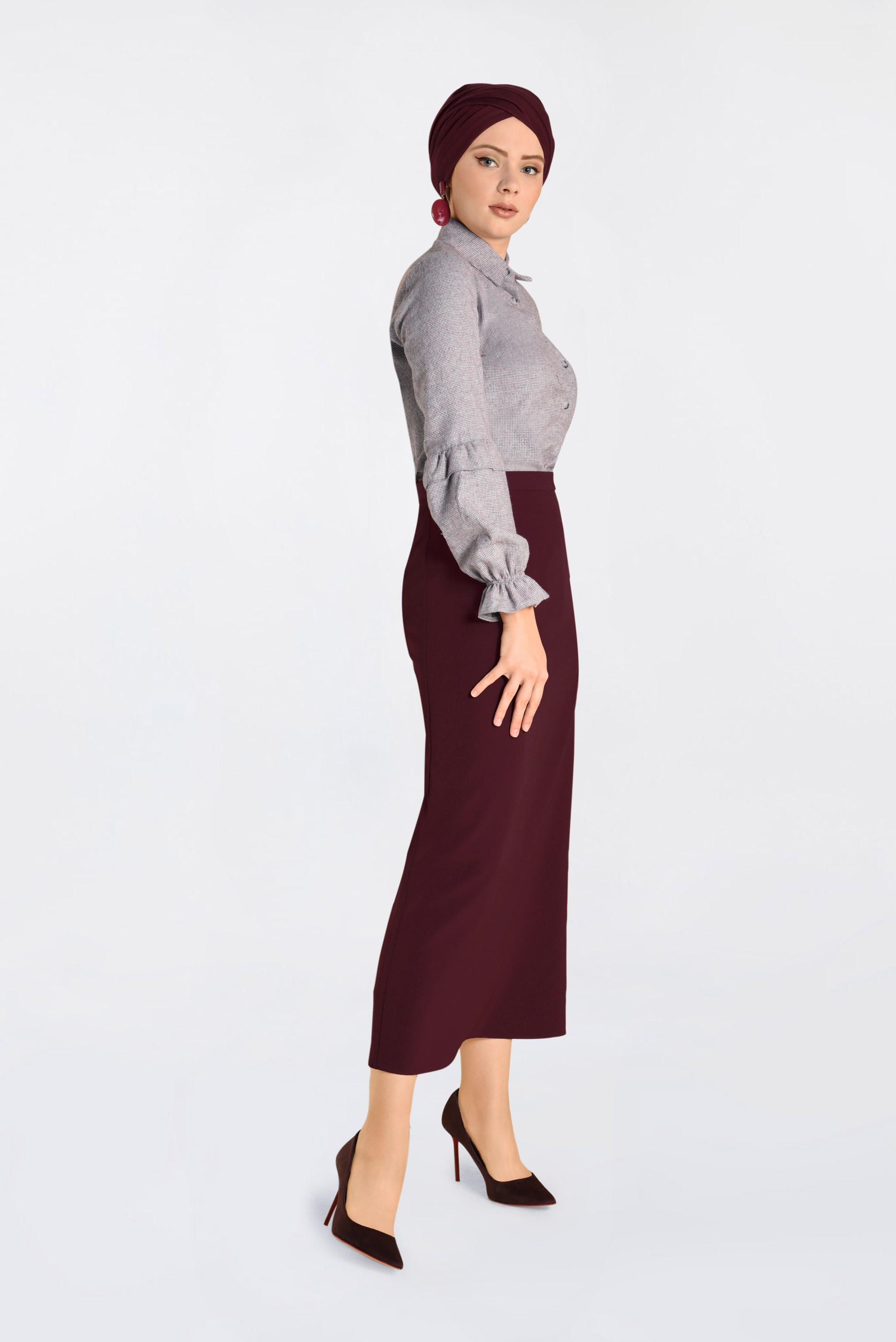 Tesettür giyim GRİ KOLLARI FIRFIRLI KARELİ GÖMLEK 4650 