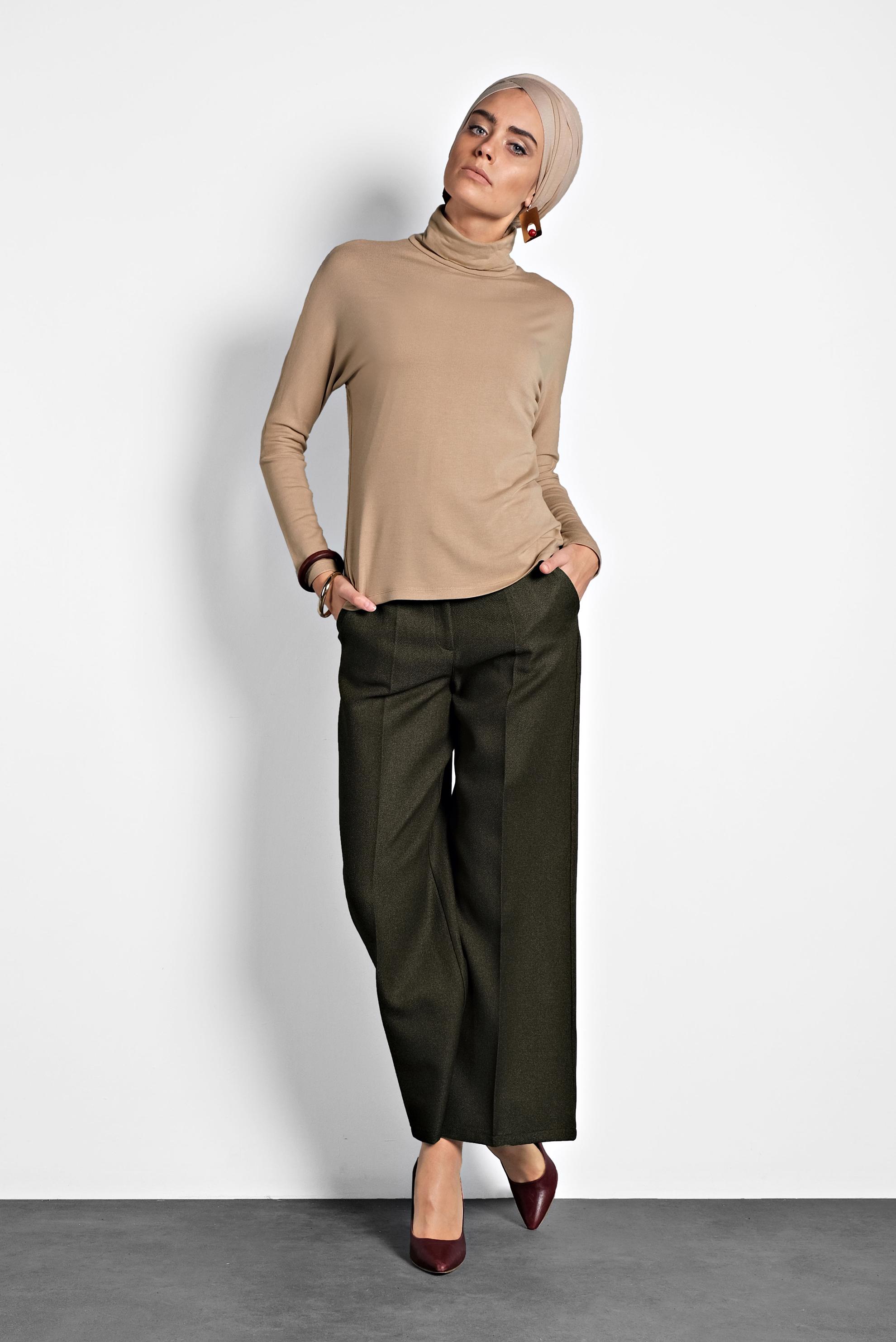 Tesettür giyim BEJ BOĞAZLI PENYE BADİ 4675