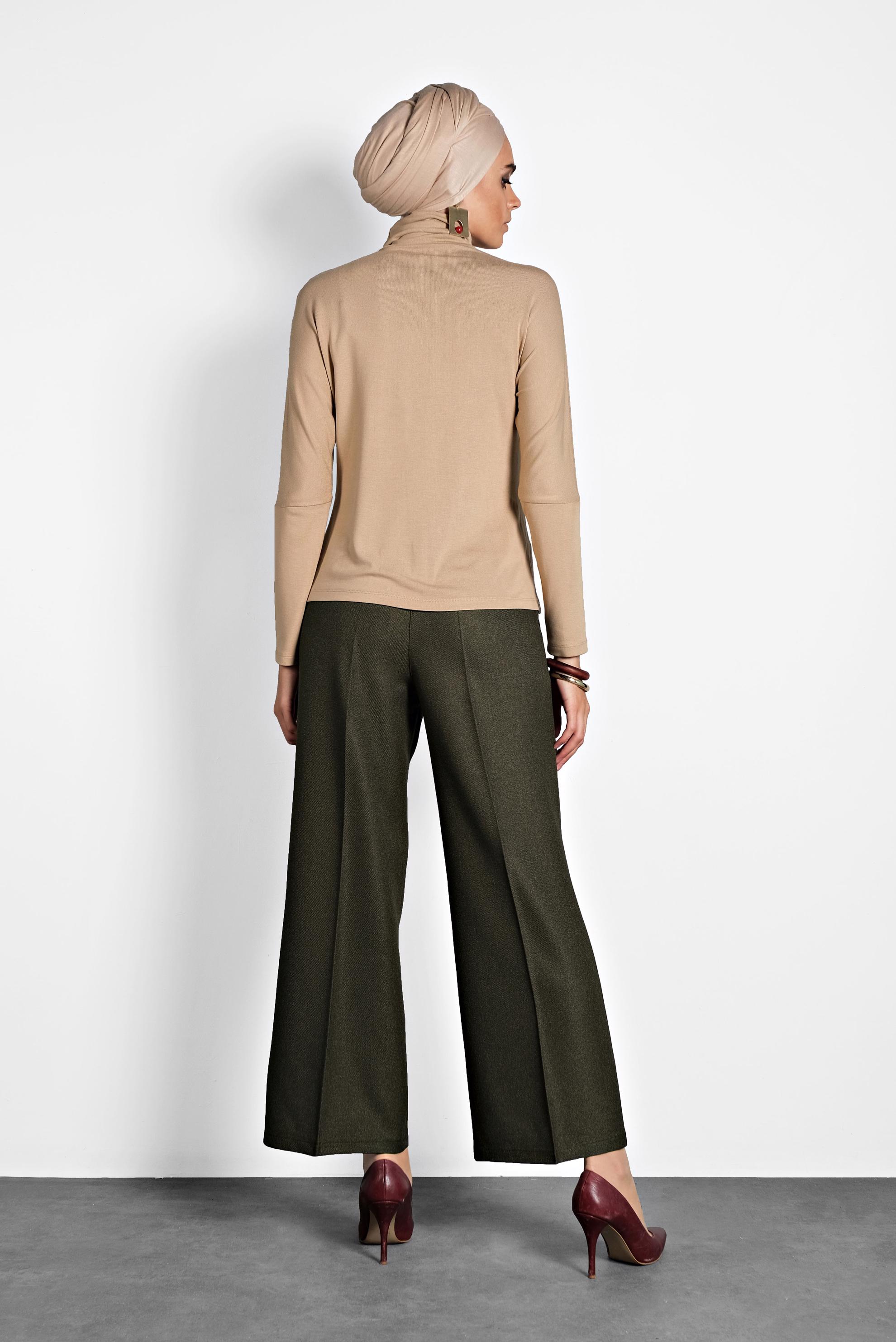 Tesettür giyim BEJ BOĞAZLI PENYE BADİ 4675