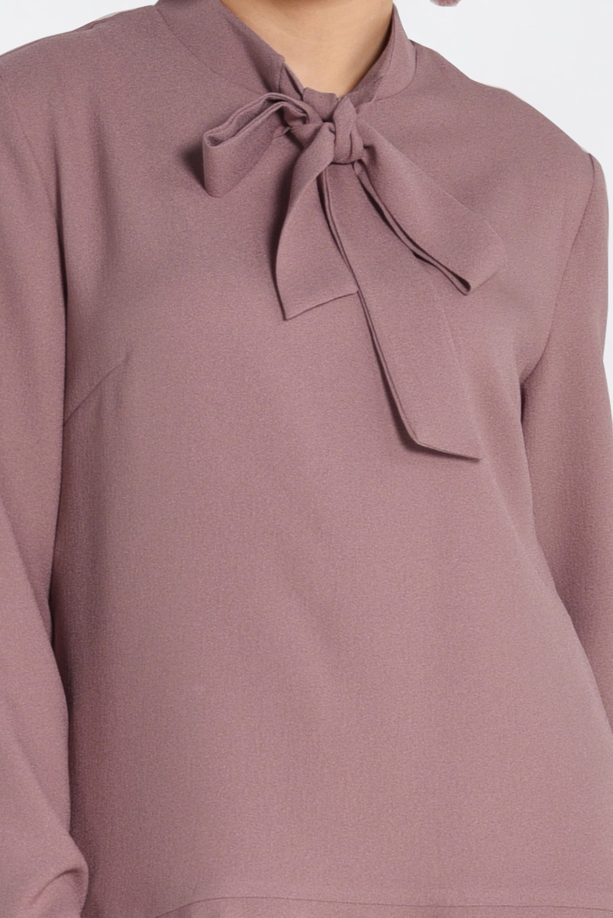 Tesettür giyim PUDRA ETEK UCU FIRFIRLI BLUZ 4743