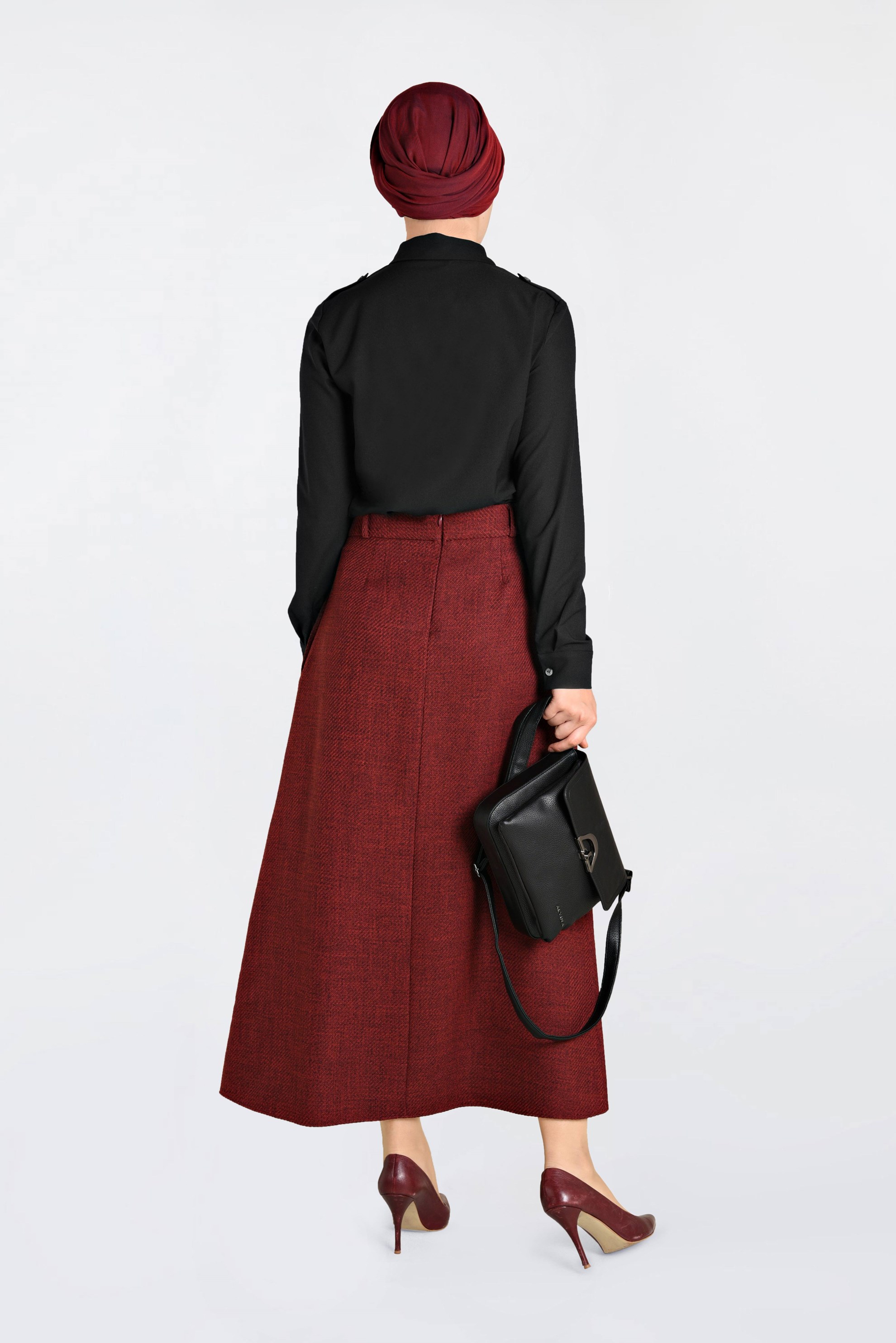 Tesettür giyim SİYAH ÖNDEN DÜĞMELİ ERKEK YAKA KLASİK GÖMLEK 4761