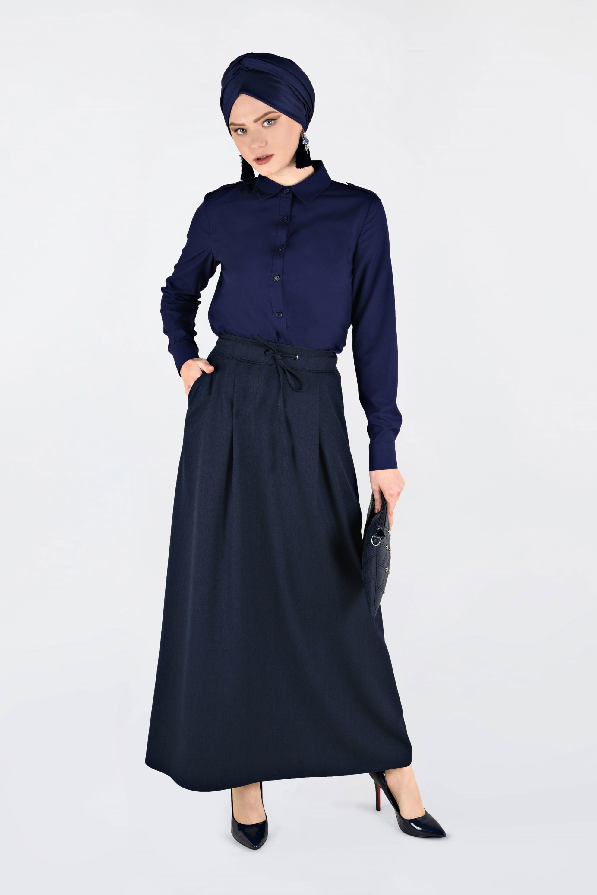 Hijab clothing NAVY BLUE BUTTONED CLASSIC SHIRT 4761