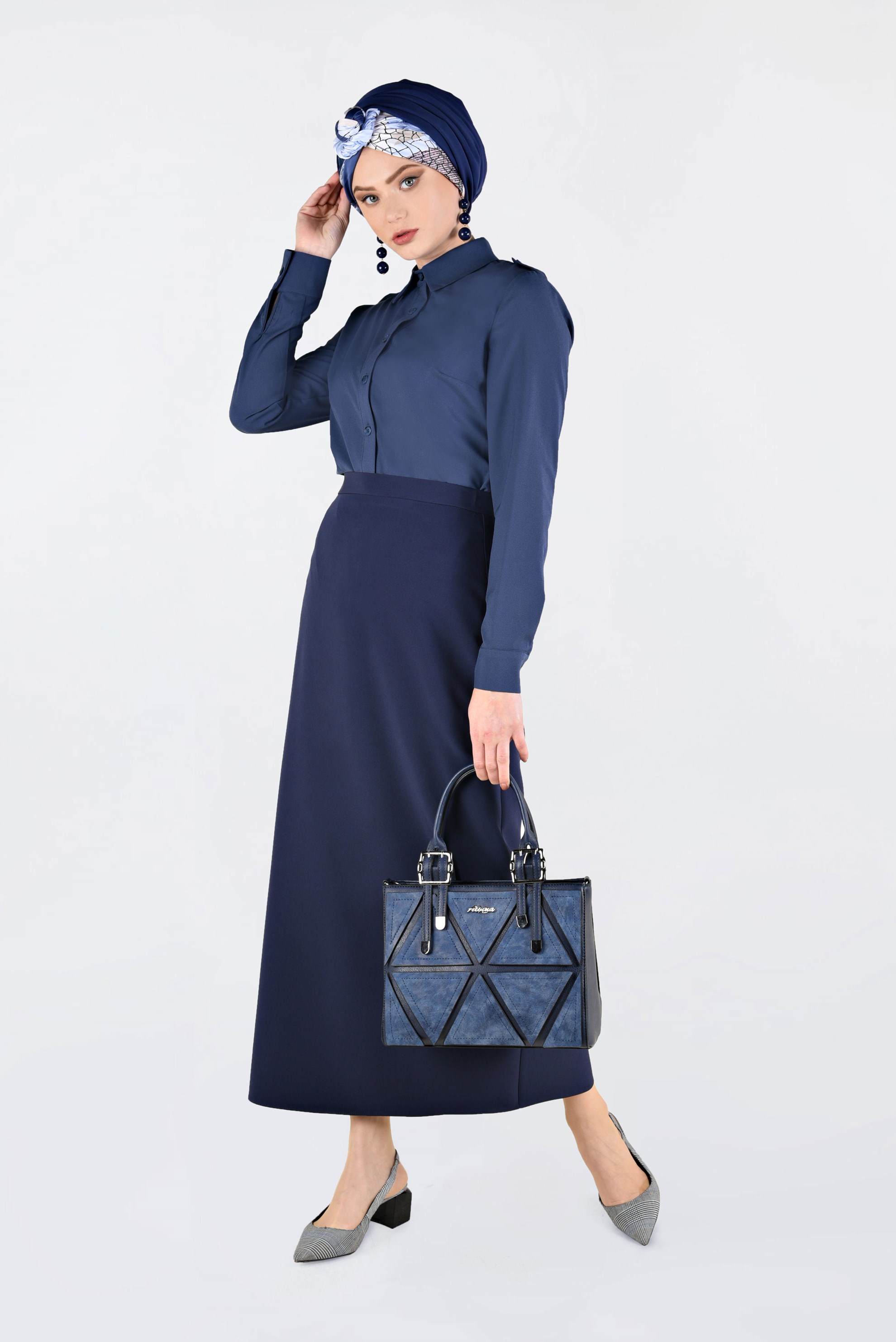 Hijab clothing BLUE BUTTONED CLASSIC SHIRT 4761