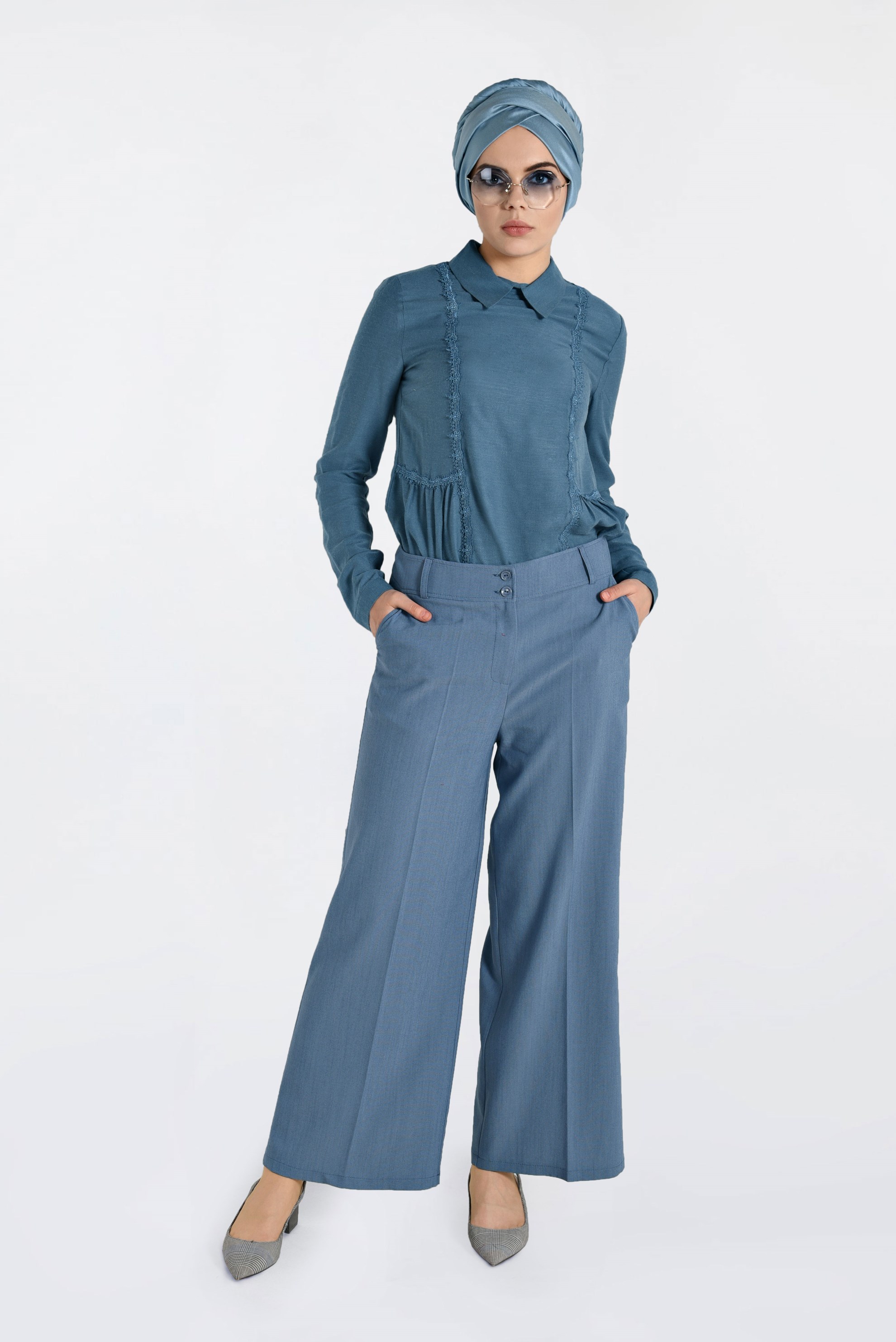 Tesettür giyim MAVİ DANTEL ŞERİTLİ BLUZ 4788 