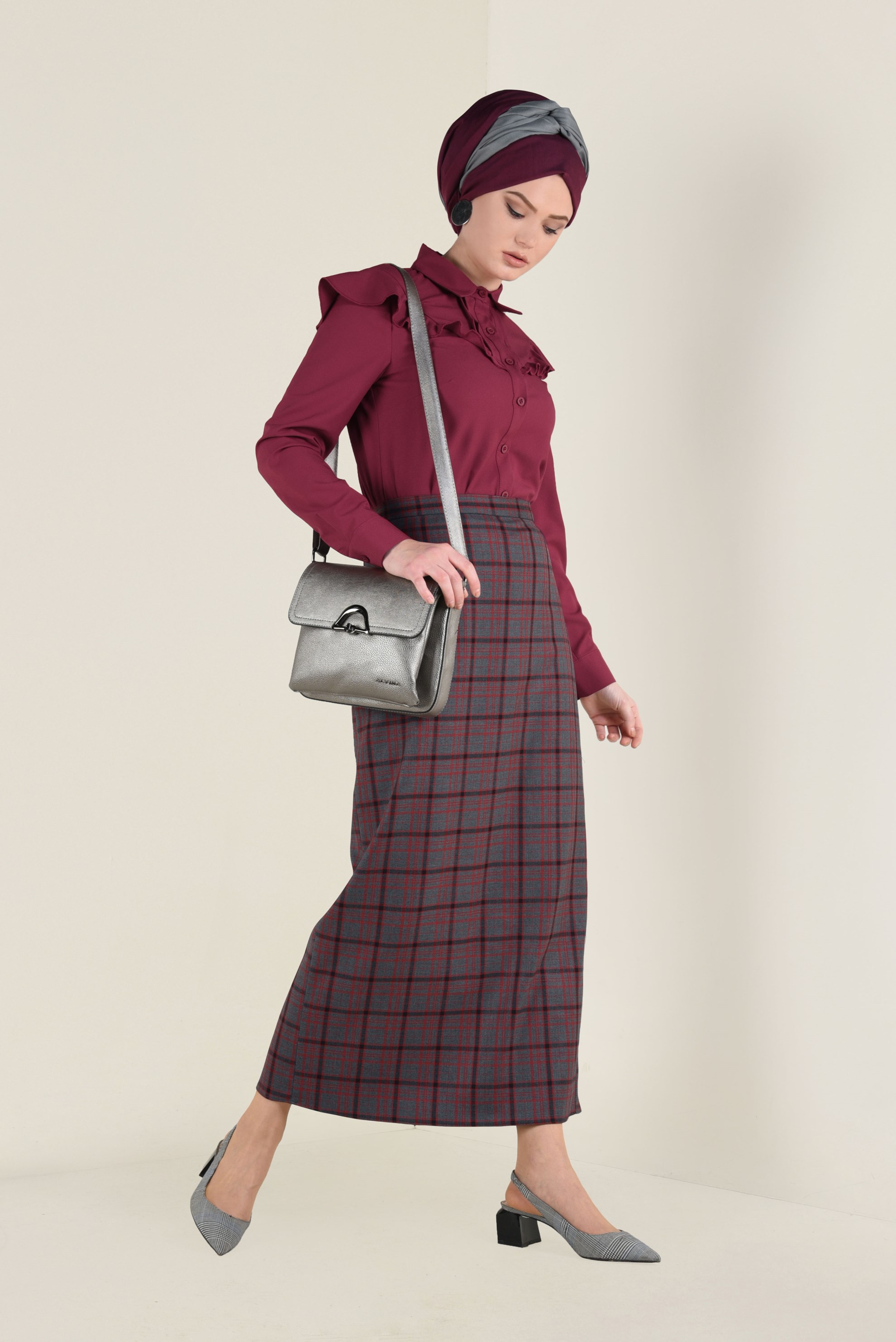 Tesettür giyim BORDO YAKASI FIRFIRLI GÖMLEK 4802 