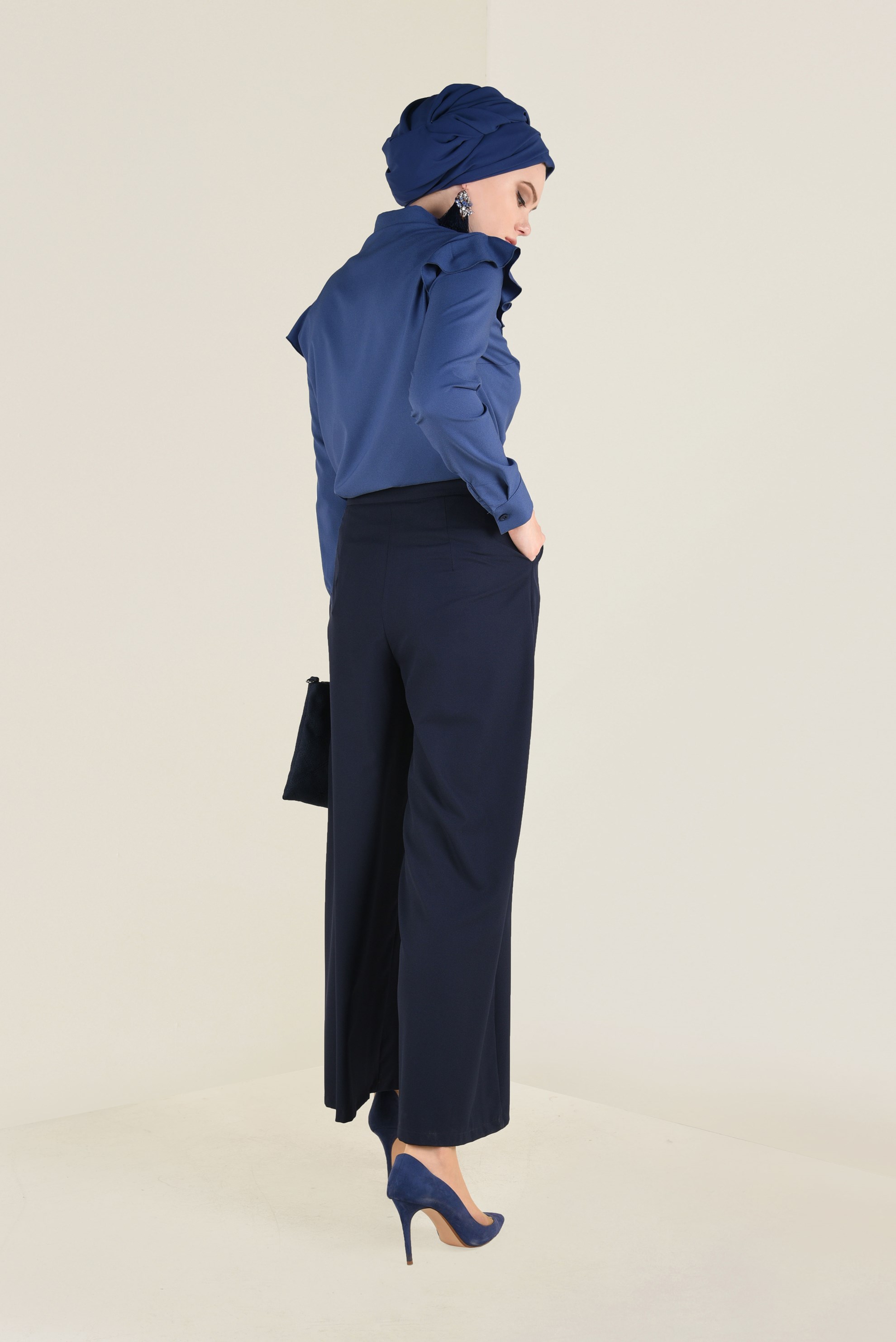 Tesettür giyim MAVİ YAKASI FIRFIRLI GÖMLEK 4802