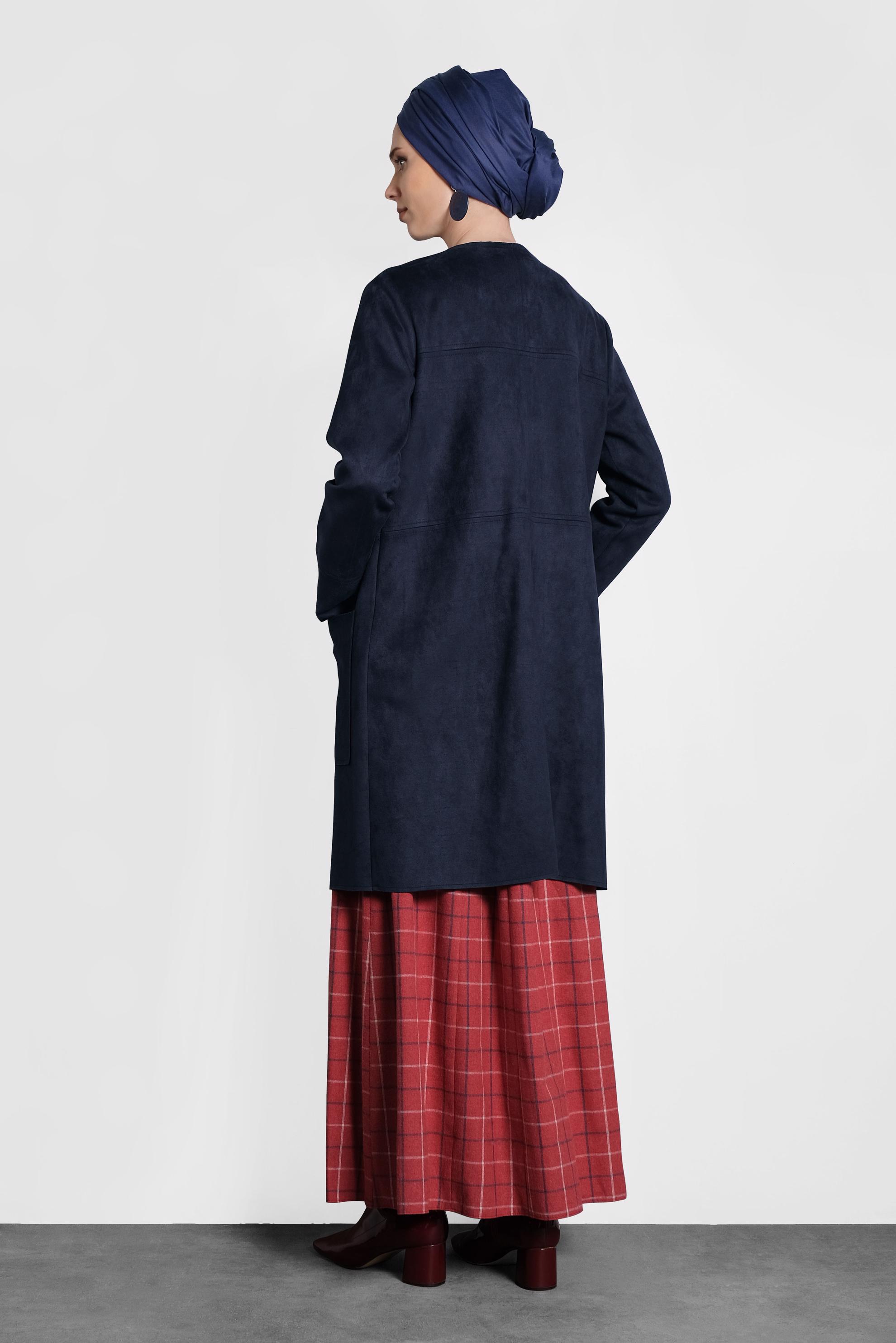 Tesettür giyim LACİVERT PÜSKÜLLÜ SÜET CEKET 4581