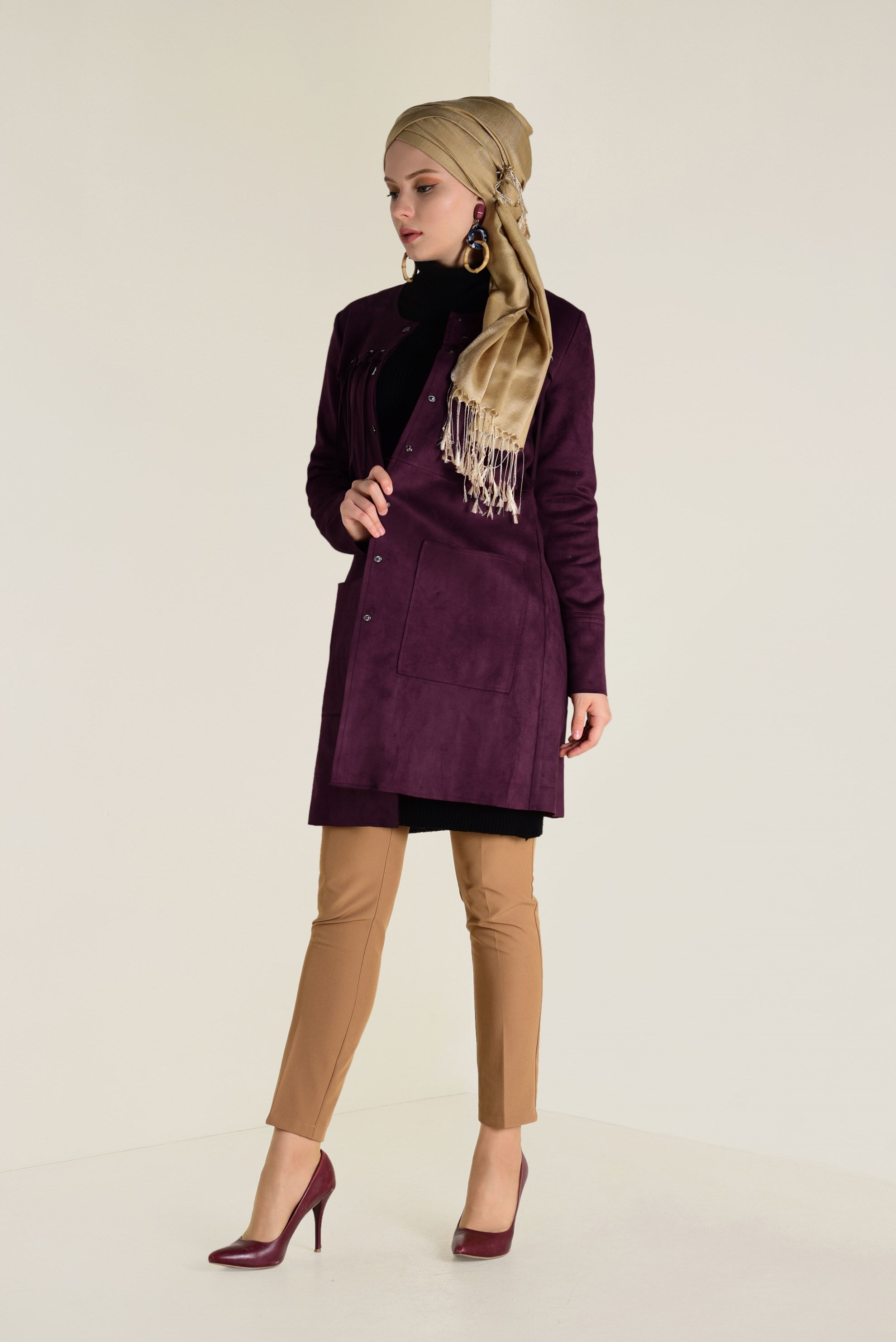 Tesettür giyim MÜRDÜM PÜSKÜLLÜ SÜET CEKET 4581