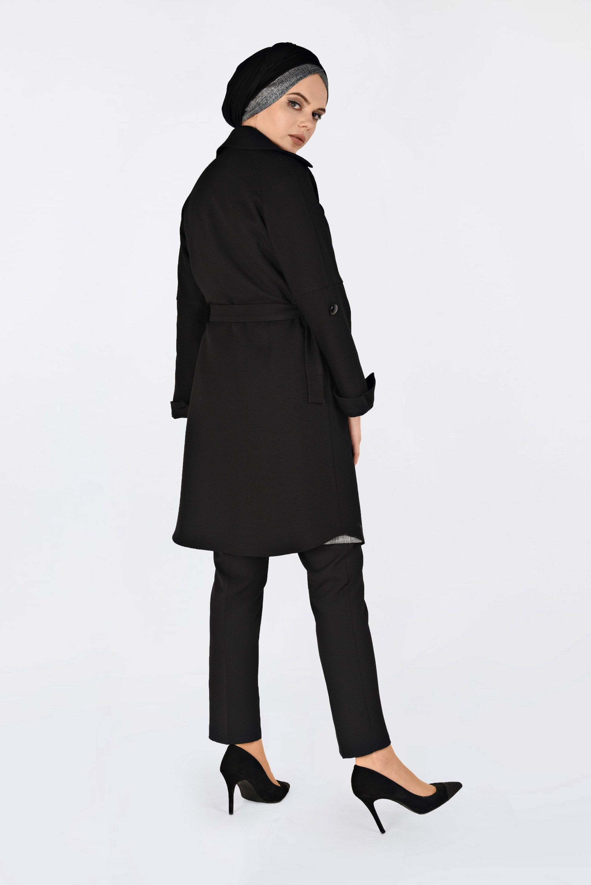 Vêtements hijab NOIR VESTE À DEUX RANGÉES DE BOUTONS AVEC CEINTURE 4636 