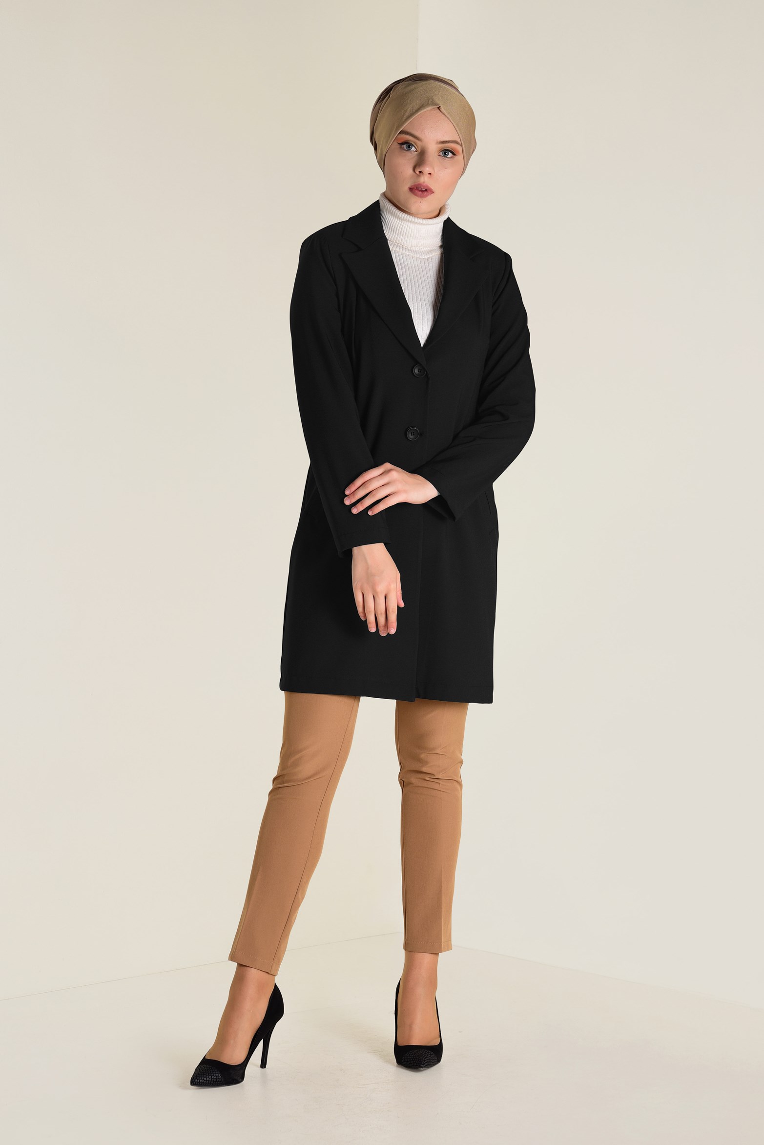 Tesettür giyim SİYAH DÜĞMELİ KLASİK CEKET 4741