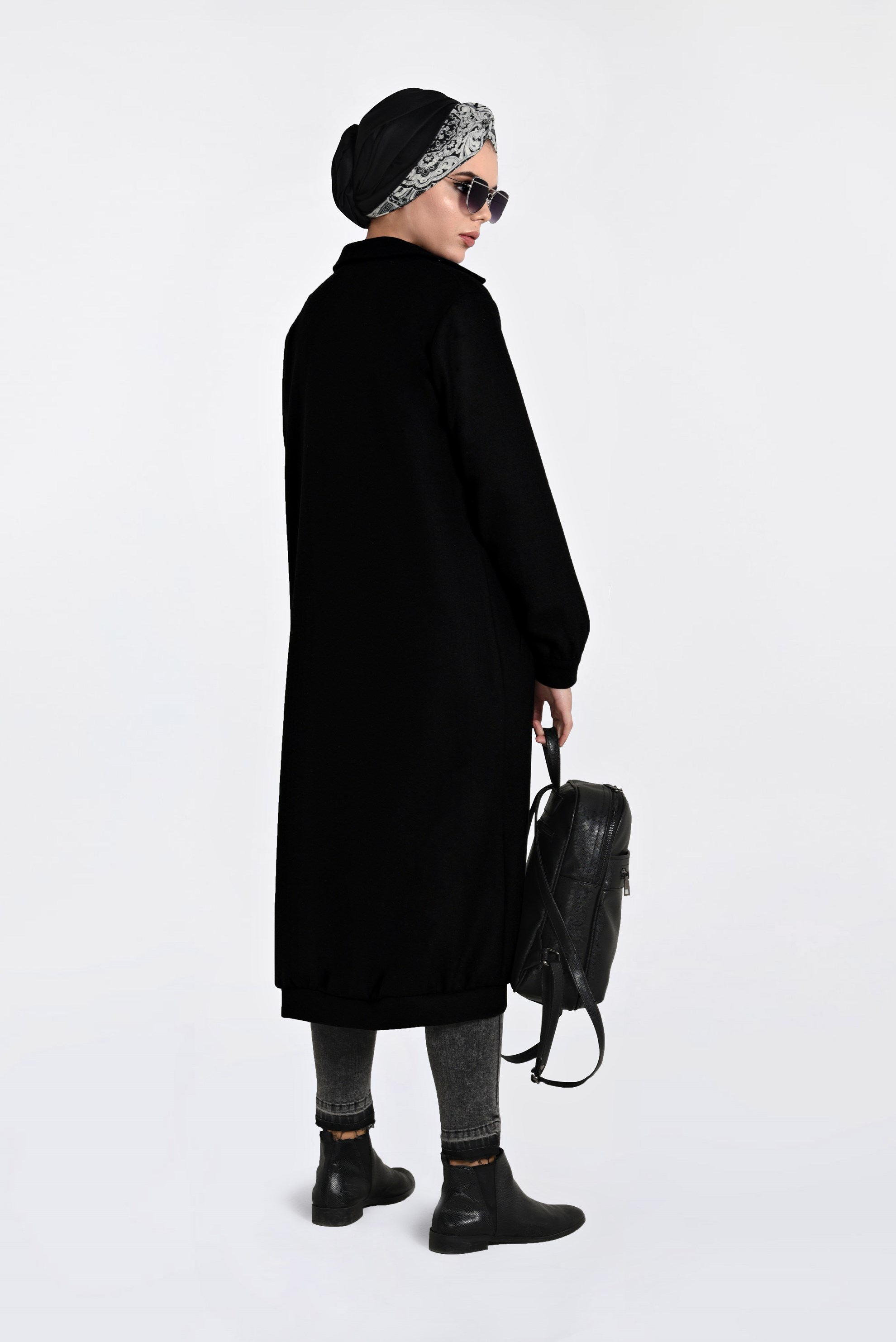 Tesettür giyim SİYAH BOYDAN FERMUARLI KAŞE KABAN 4822