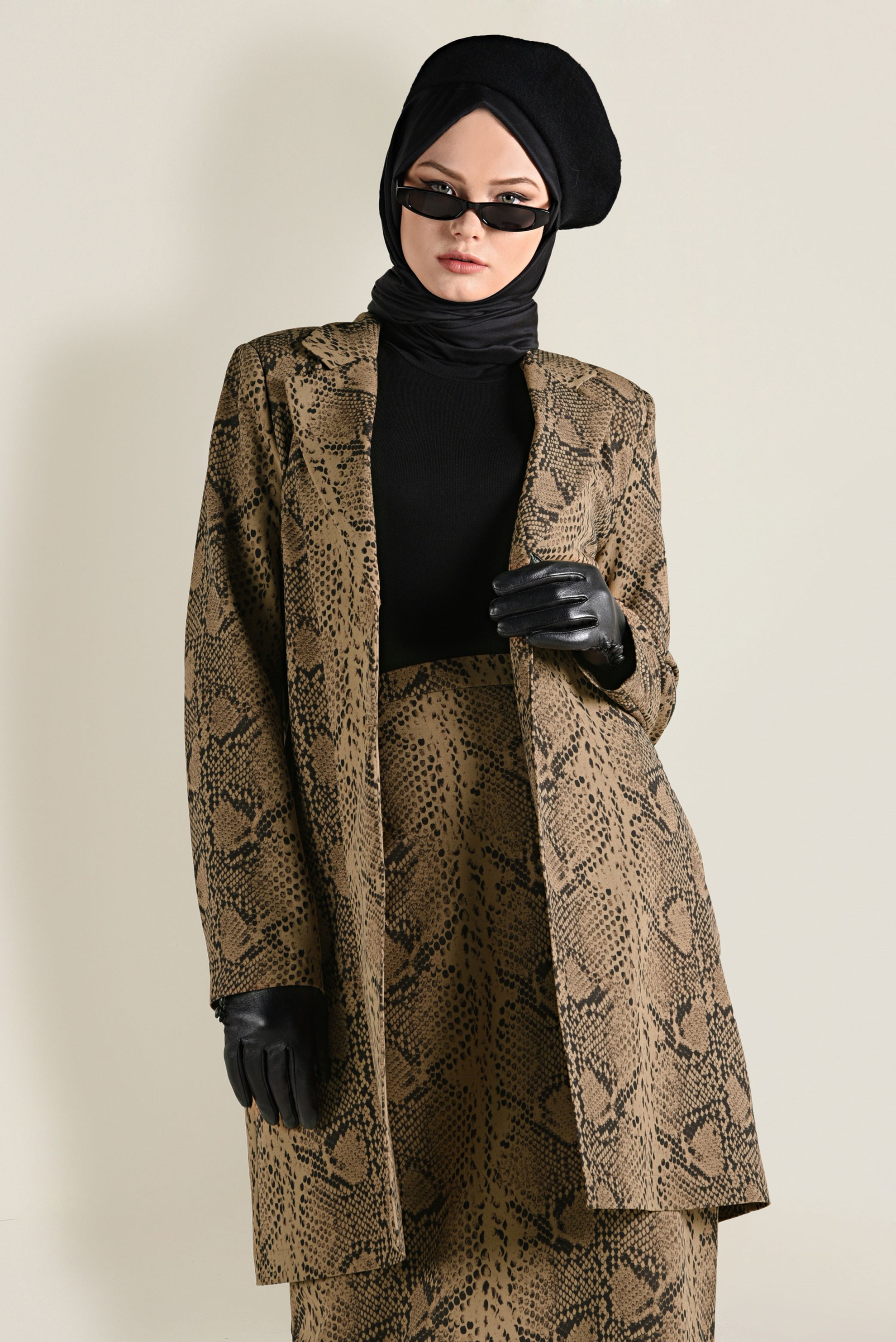 Tesettür giyim KAHVE YILAN DERİSİ DESENLİ CEKET 4811-1