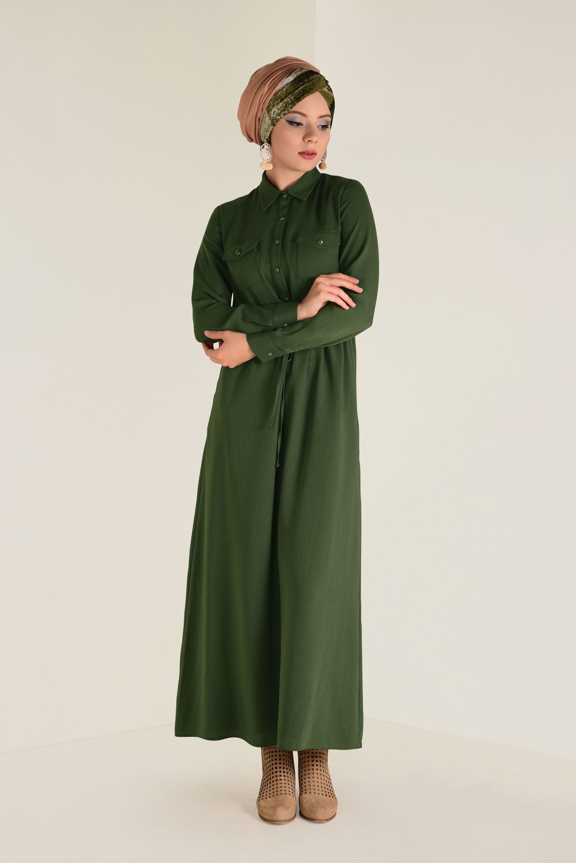 Tesettür giyim HAKİ BELİ BÜZGÜLÜ CEPLİ ELBİSE 4283